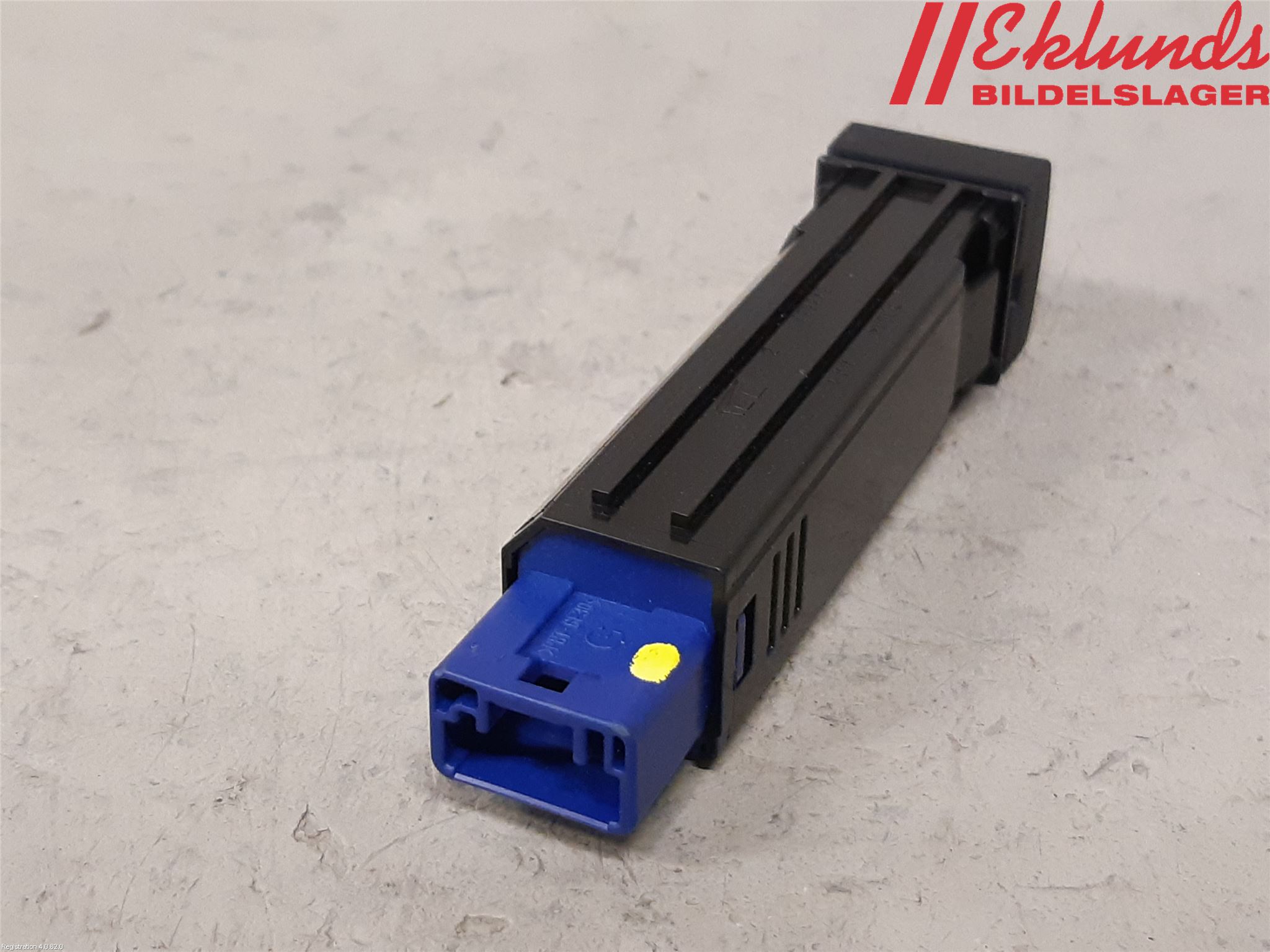 Toyota YARIS CROSS XP21 21- Strömställare Elruta