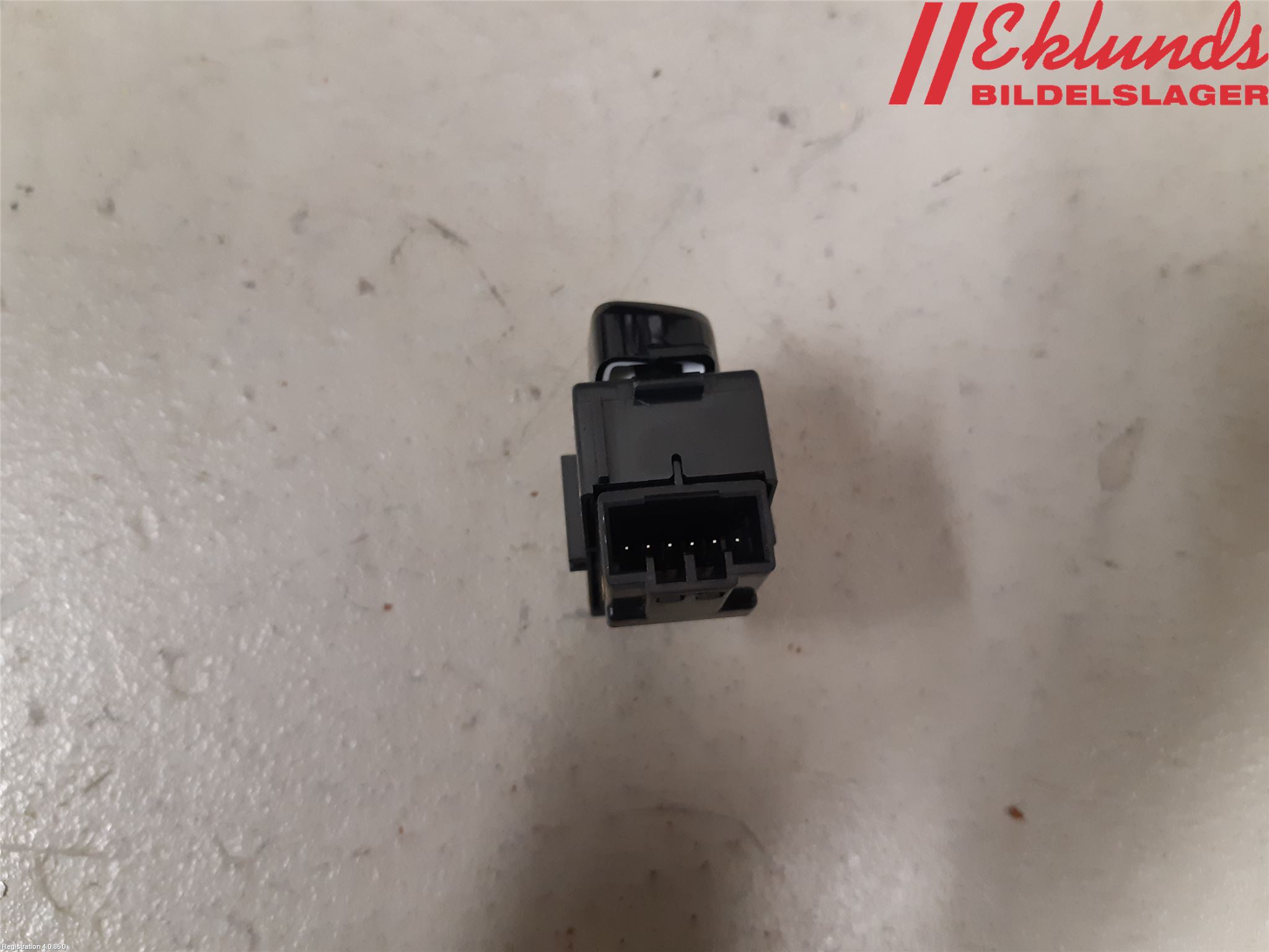 Volvo V90 17->> Strömställare Centrallås