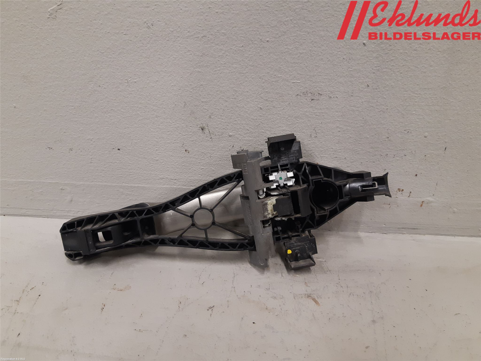 Volvo V70 08-13 Dörrhandtag Yttre Hö