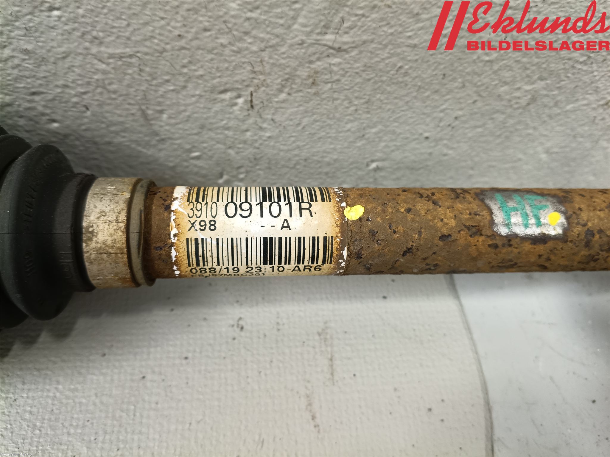 Renault CLIO IV 16-19 Drivaxel Fram Höger