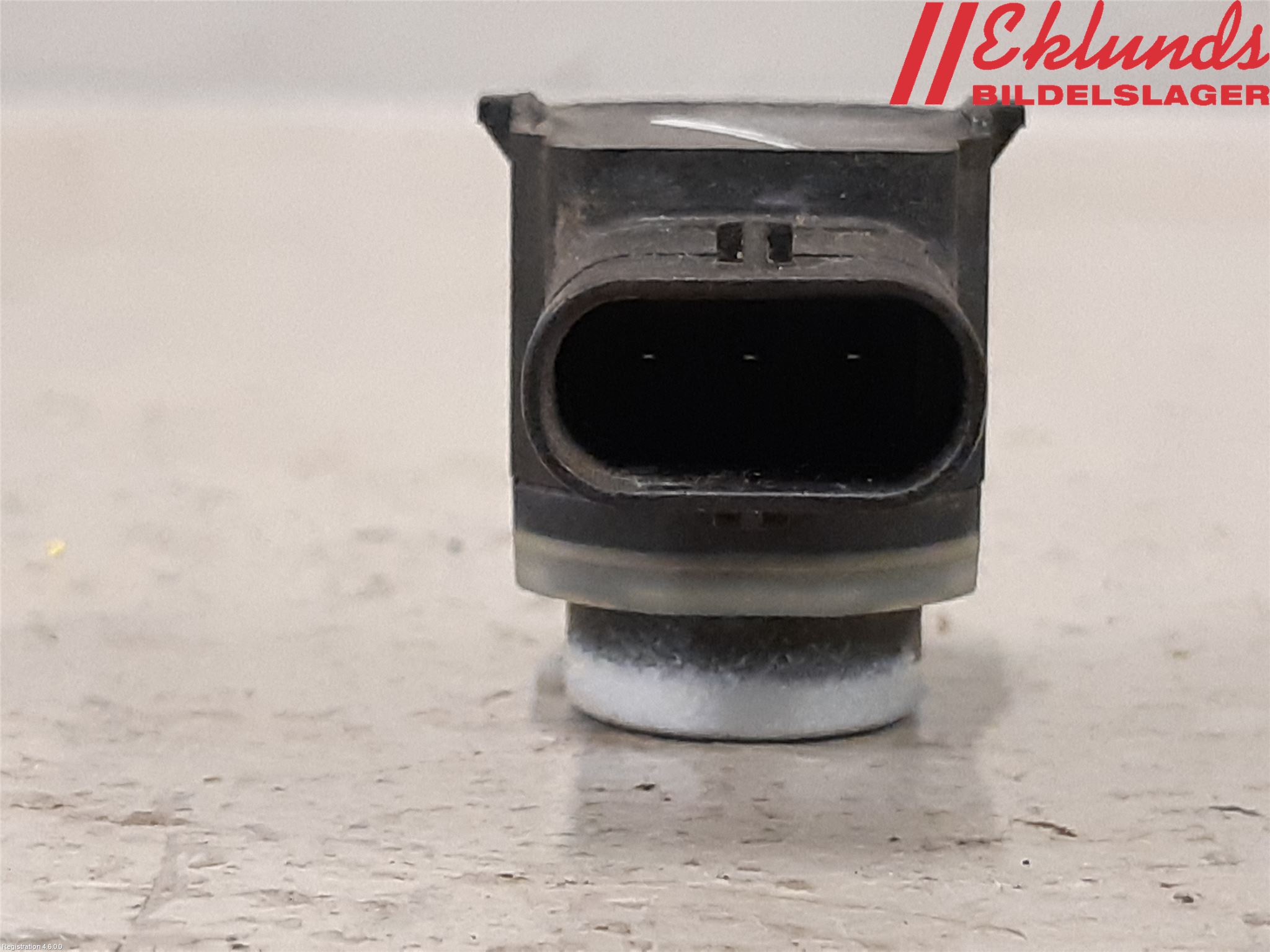 Volkswagen VW PASSAT 11-14 Parkeringshjälp Frontsensor