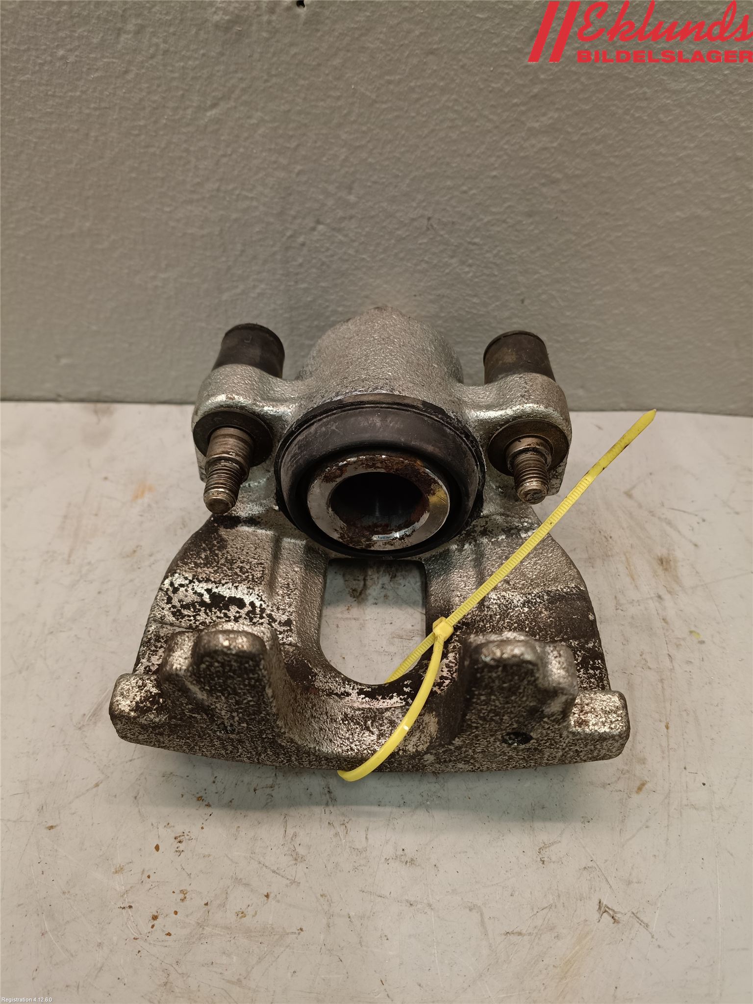 Volvo V70 05-08 Bromsok Bak Vänster