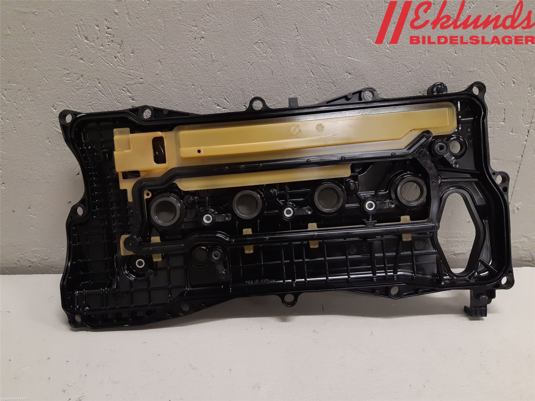 Toyota RAV4 19- Ventilkåpa