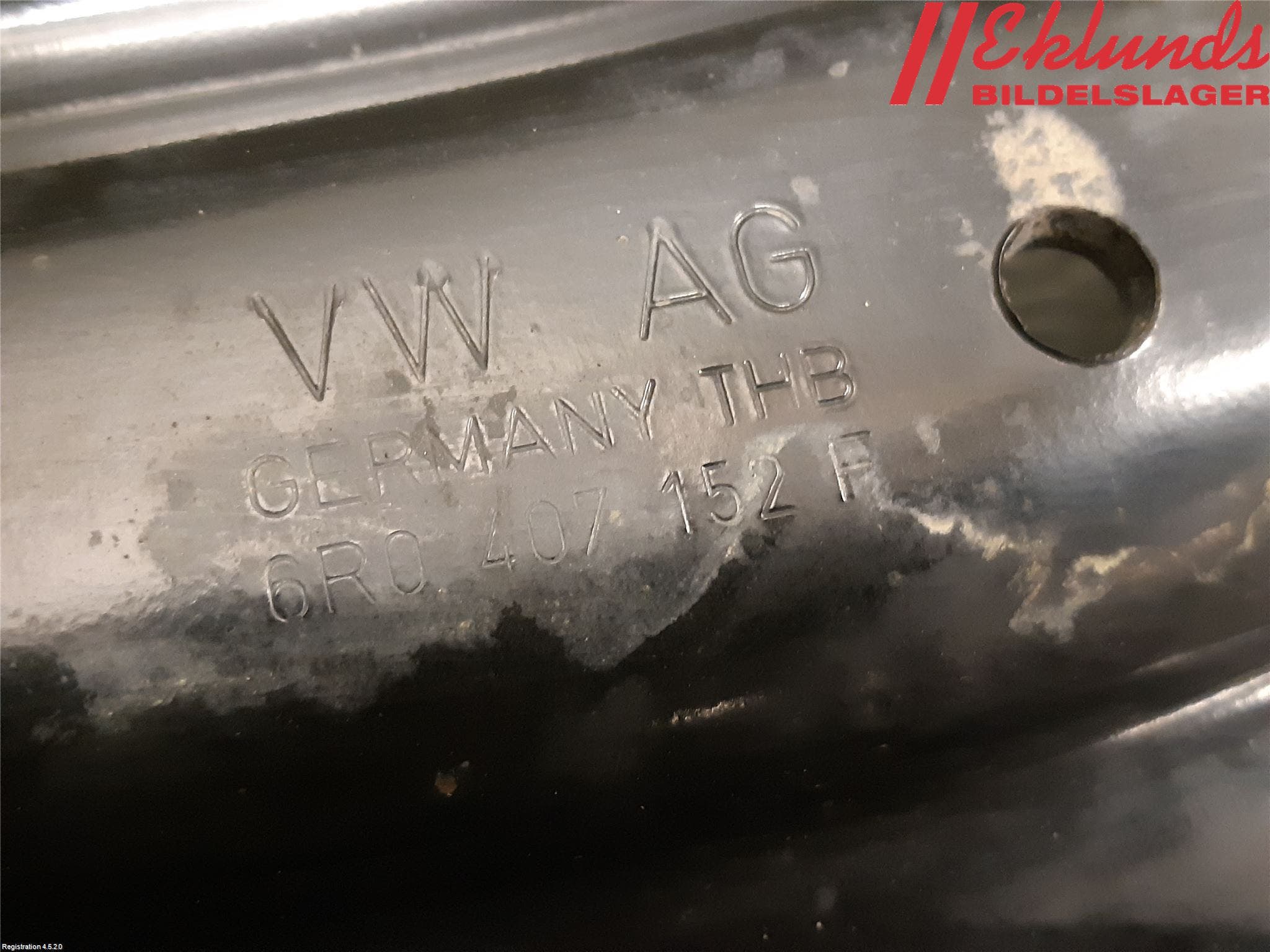 Skoda FABIA 15-21 Bärarm Fram Undre Hö