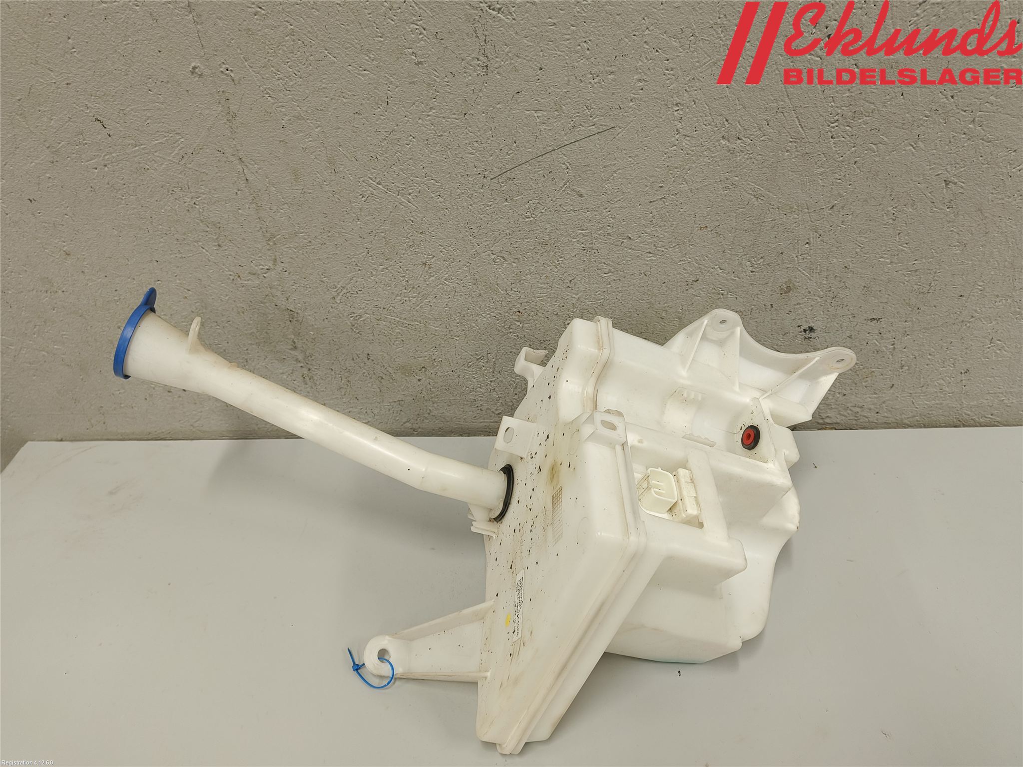 Toyota VERSO 09-18 Spolartank Vindruta