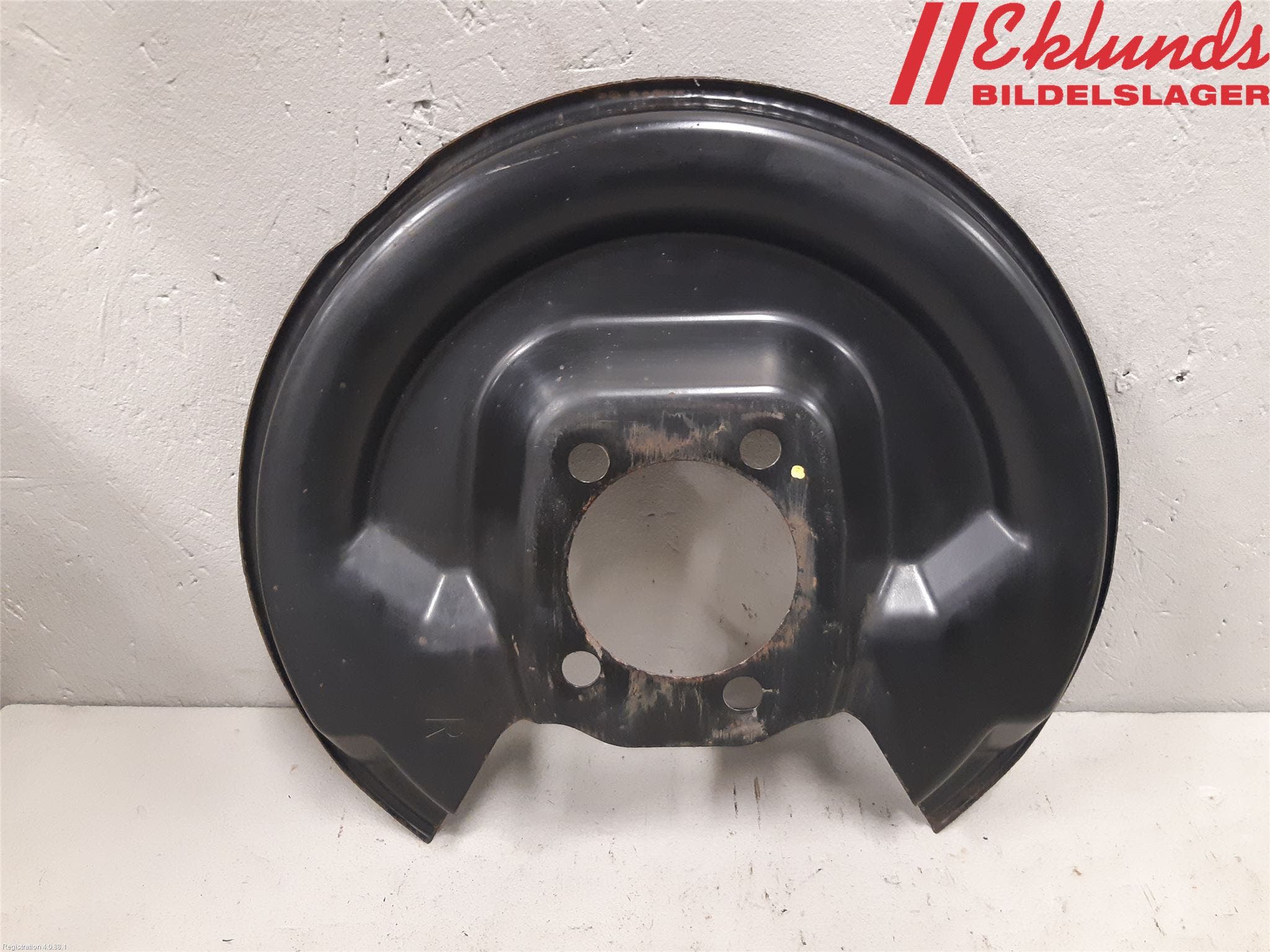 Toyota YARIS XP130 15-20 Bromssköld Bak