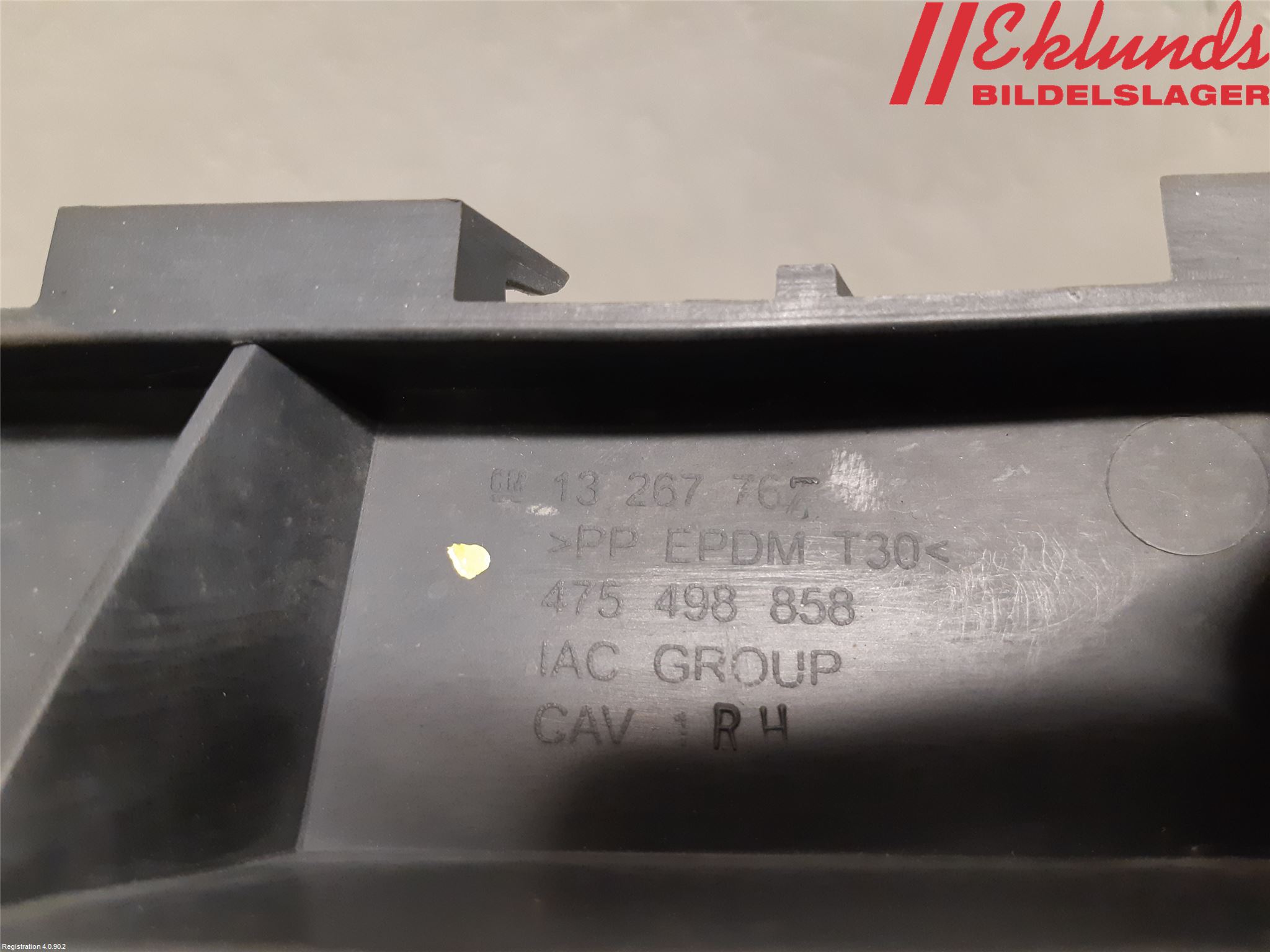 Opel MERIVA B 10-17 Stötfångarfäste Fram Hö