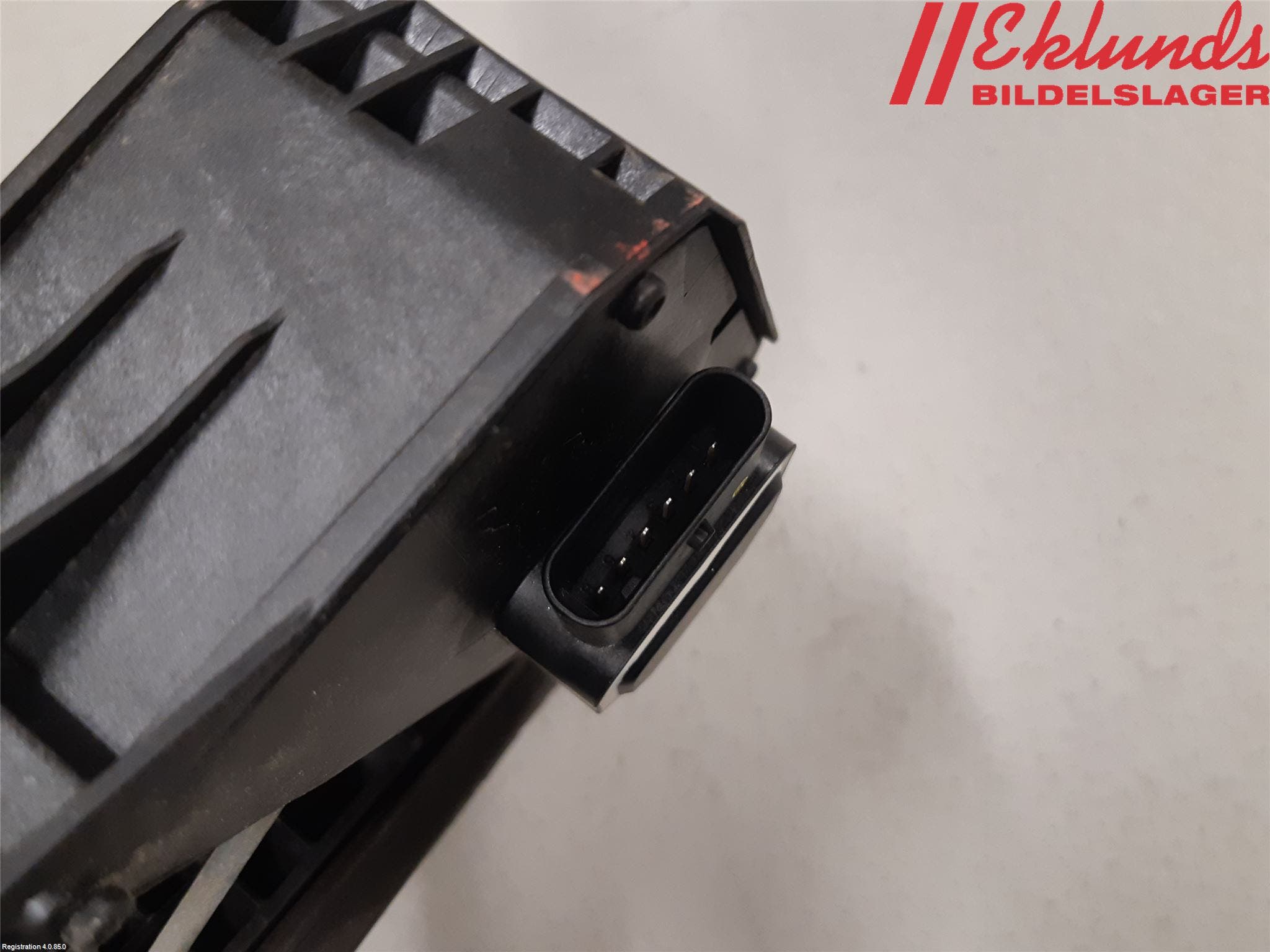 Mercedes-Benz MB E-KLASS (W212) 09-16 Gaspedal