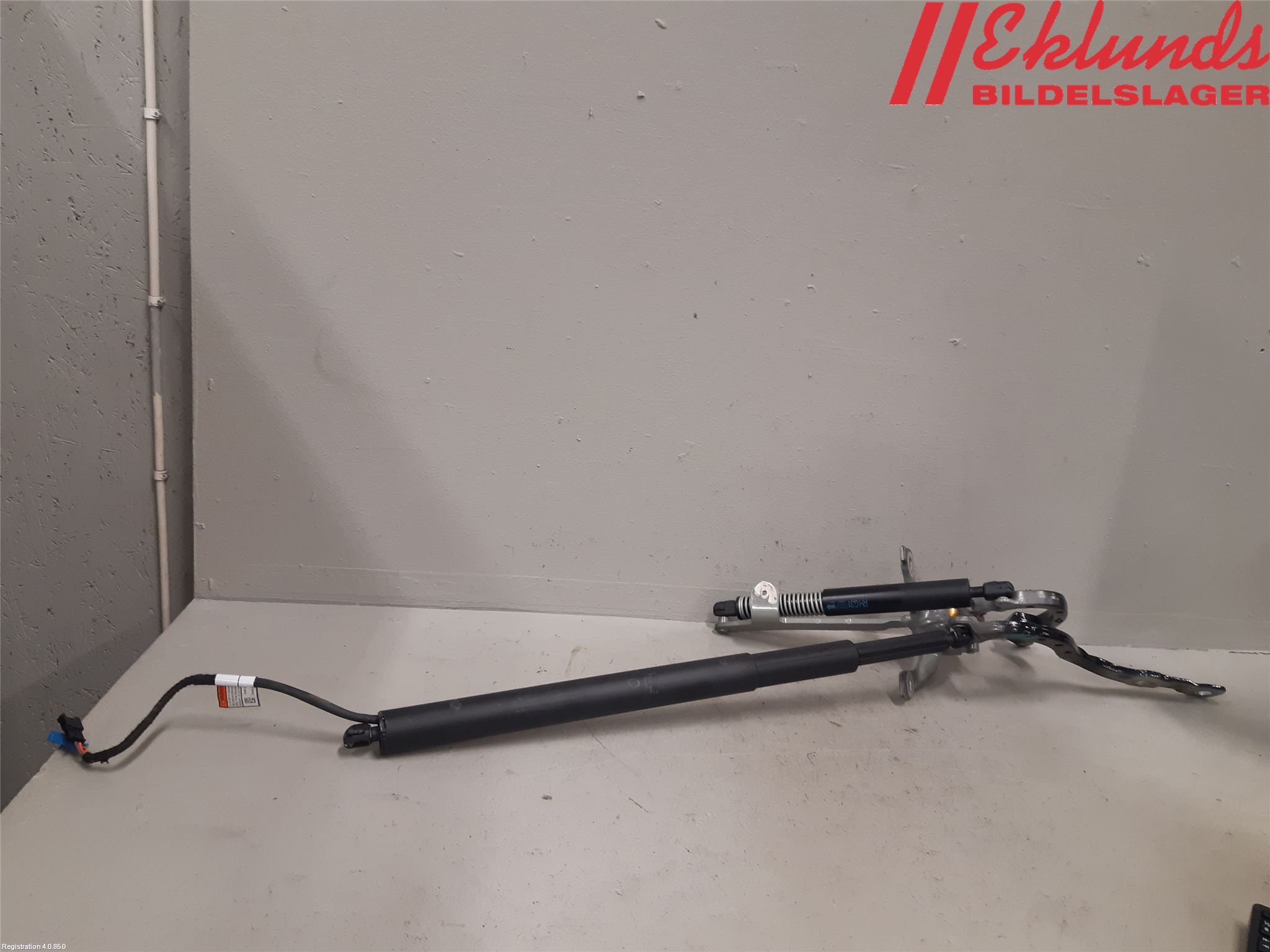BMW 5 G30/G31/F90 17-23 Bakluckeöppnare Automatisk