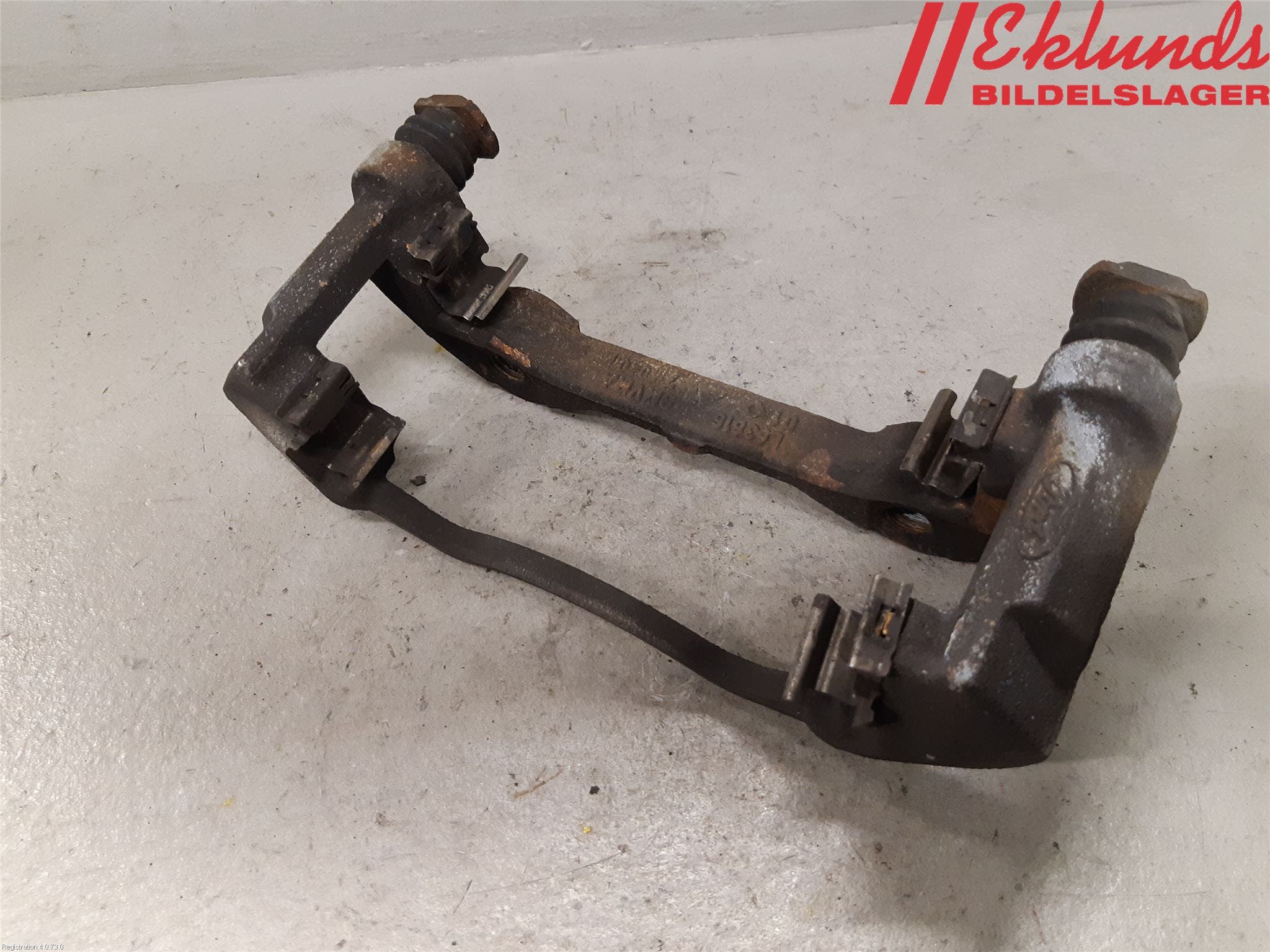 Ford TRANSIT SKÅP/BUSS 14-22 Bromsokshållare