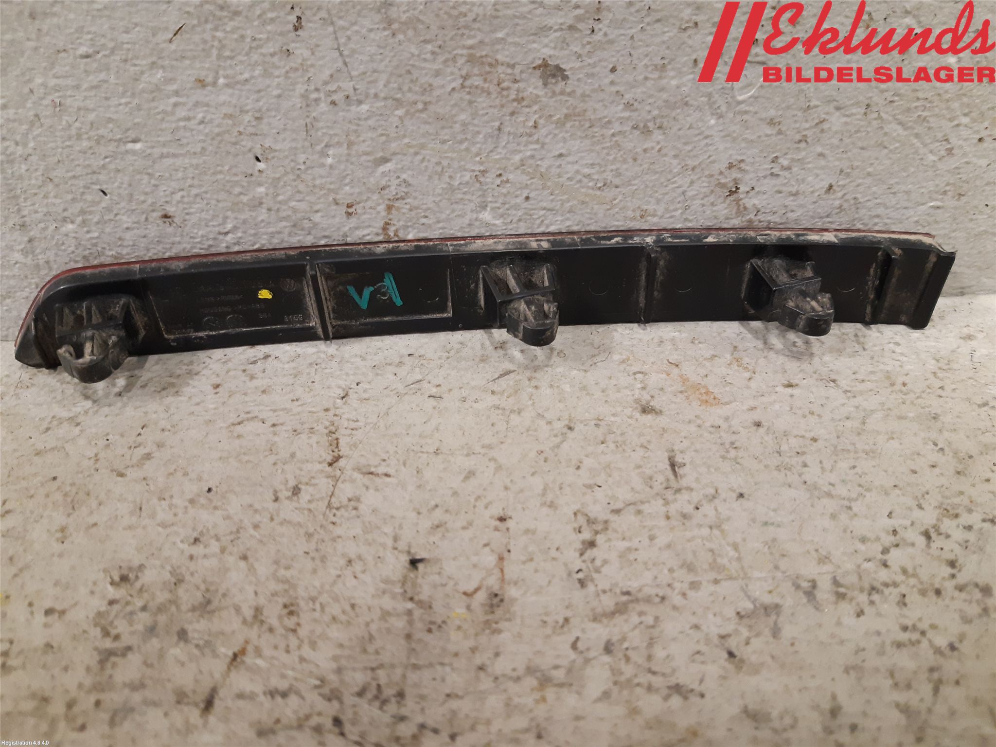 Volkswagen VW TIGUAN 16-24 Dimljus/Reflex Bak