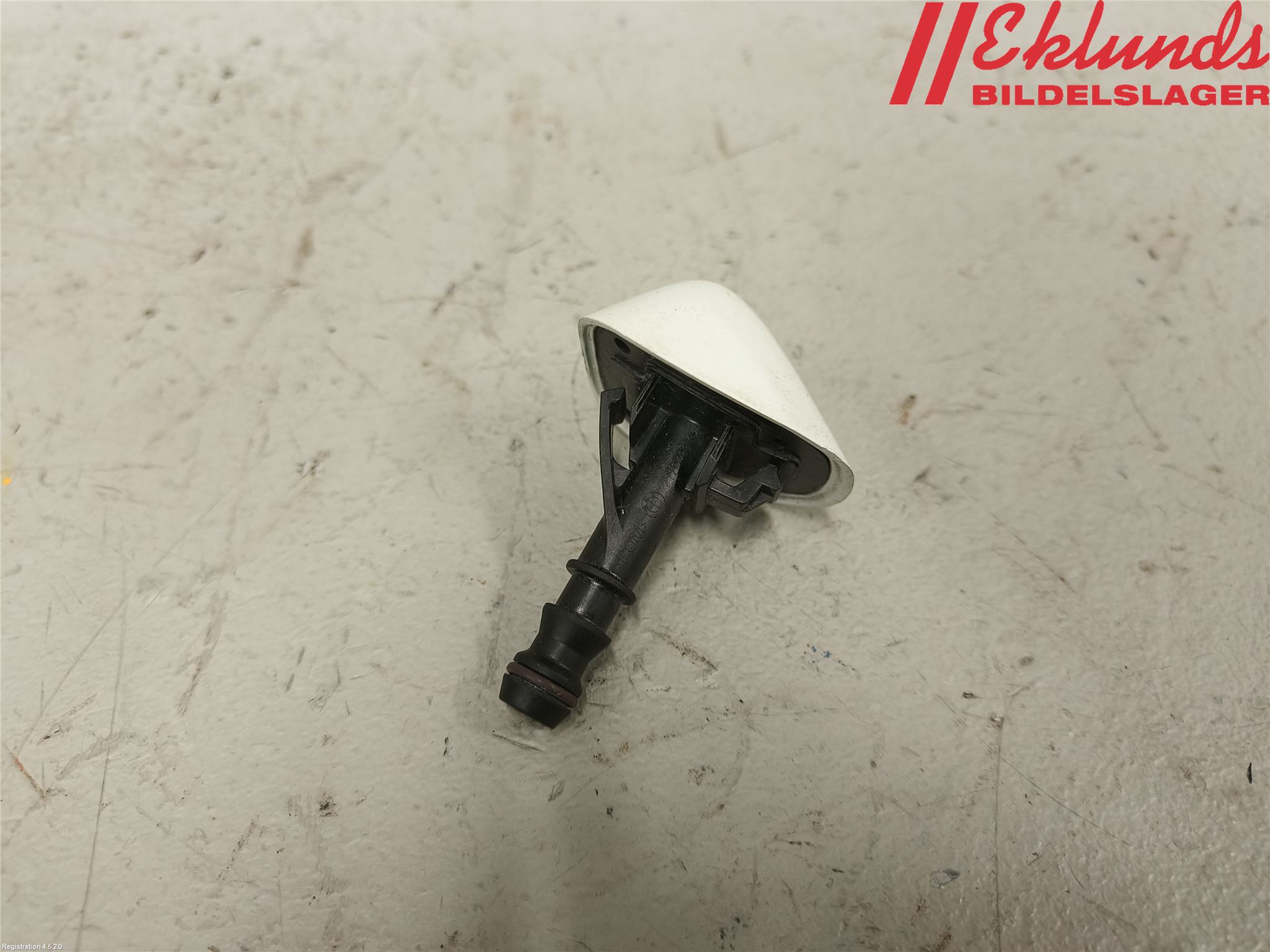 BMW 1 E87/81 5D/3D 03-11 Spolarmunstycke Strålkastare