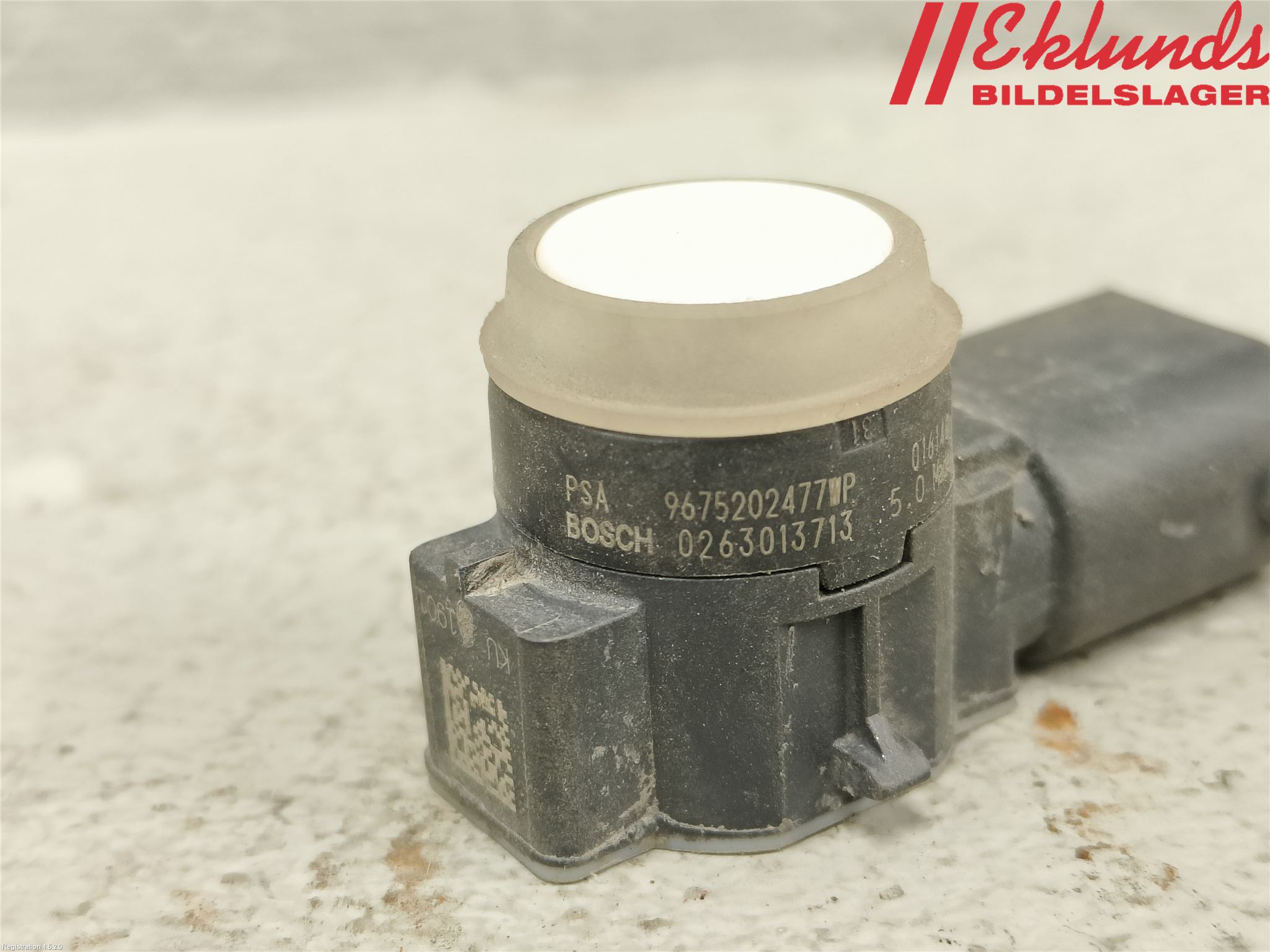 Opel VIVARO 20- Parkeringshjälp Backsensor