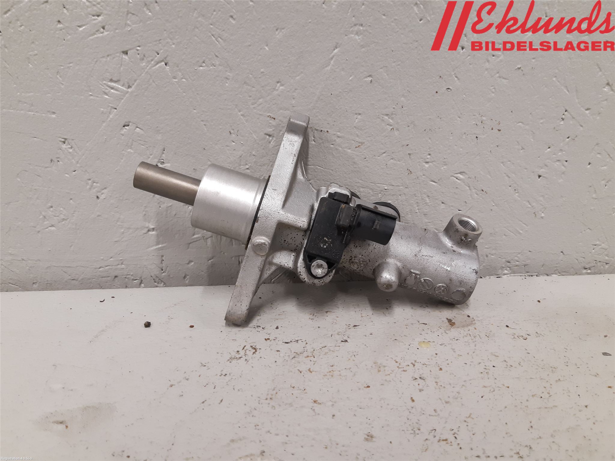 Volkswagen VW AMAROK 2H 10-22 Broms Huvudcylinder