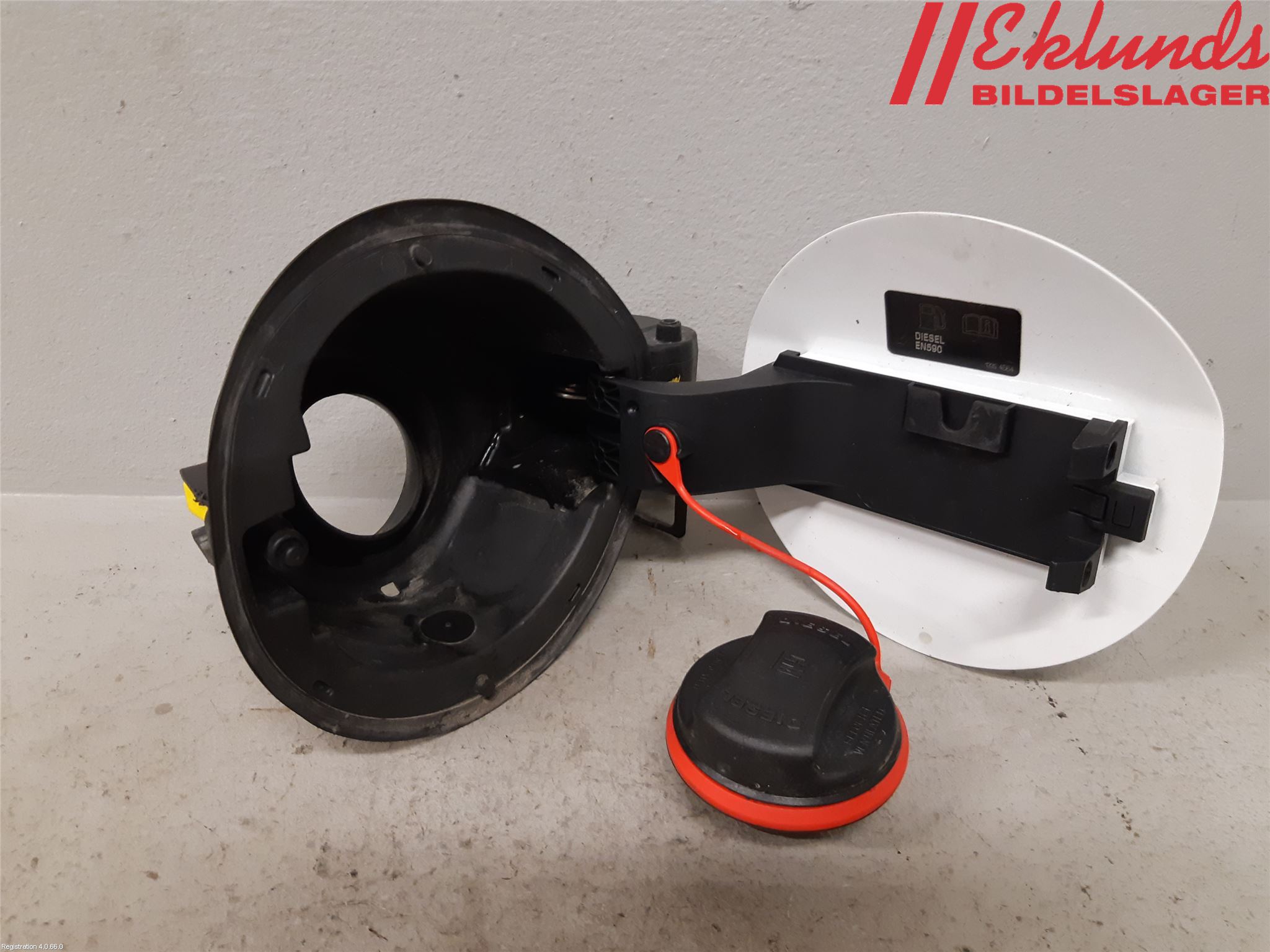 Opel ASTRA J 10-15 Tanklucka