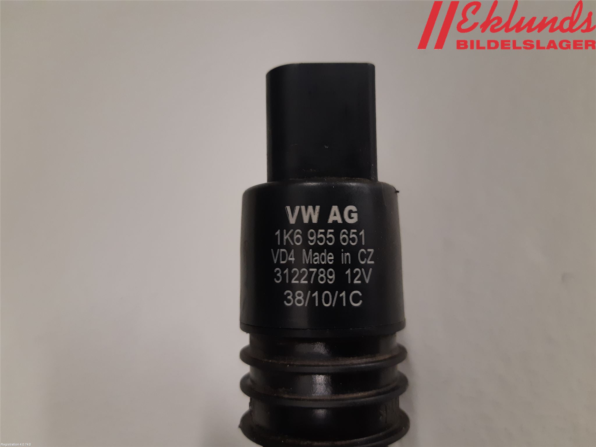 Volkswagen VW TOURAN 10-15 Spolarpump Vindruta