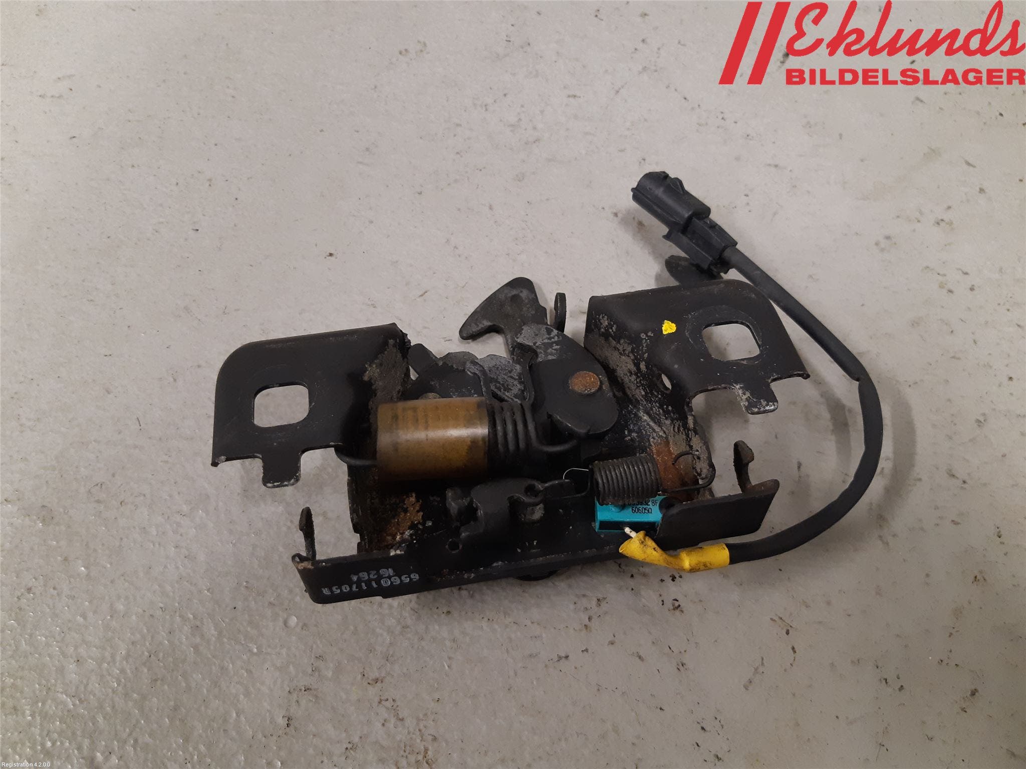 Opel VIVARO 15-19 Huvlås