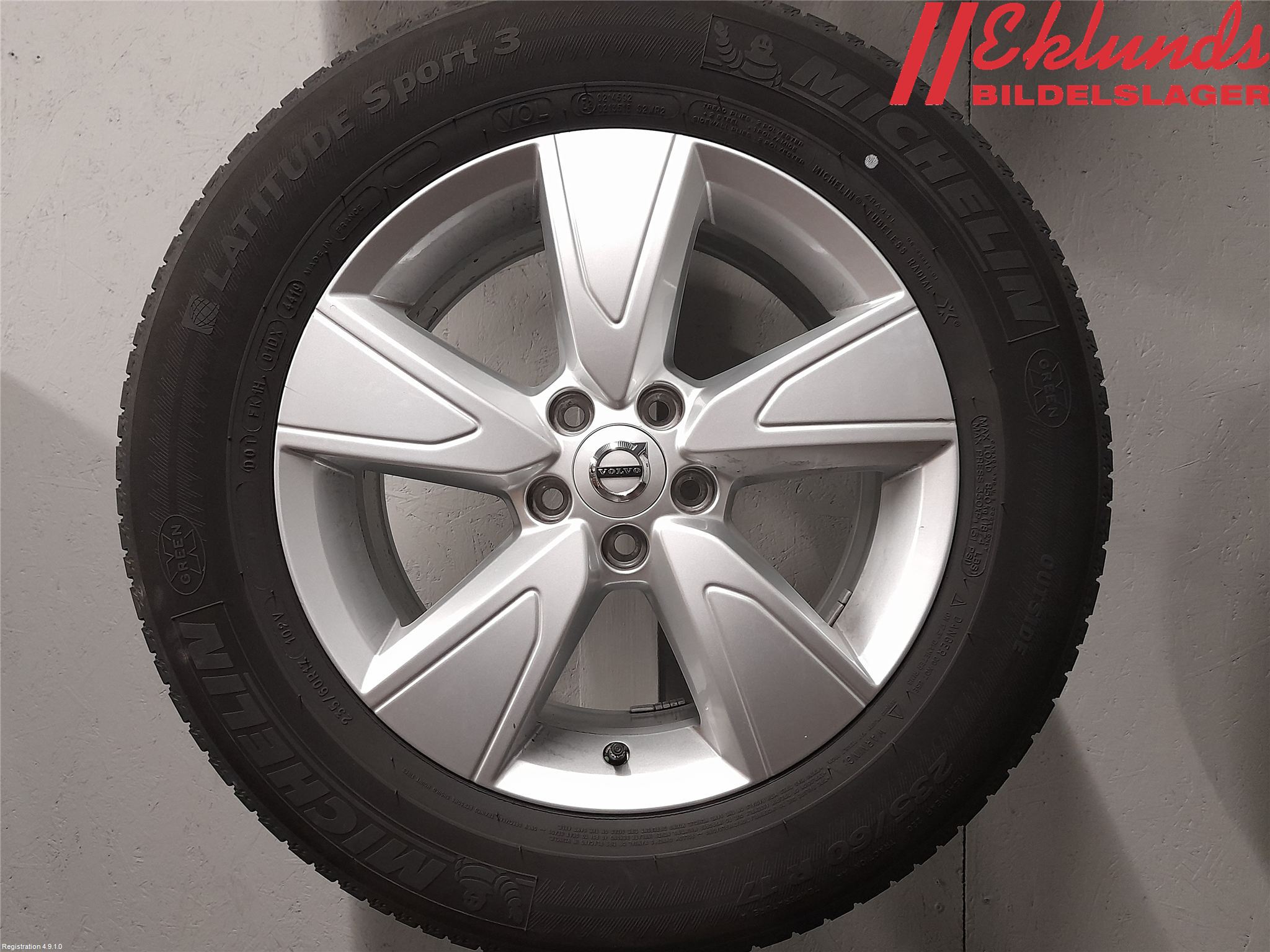 Volvo XC40/RECHARGE 18- Sommardäck Alumfälg 4St