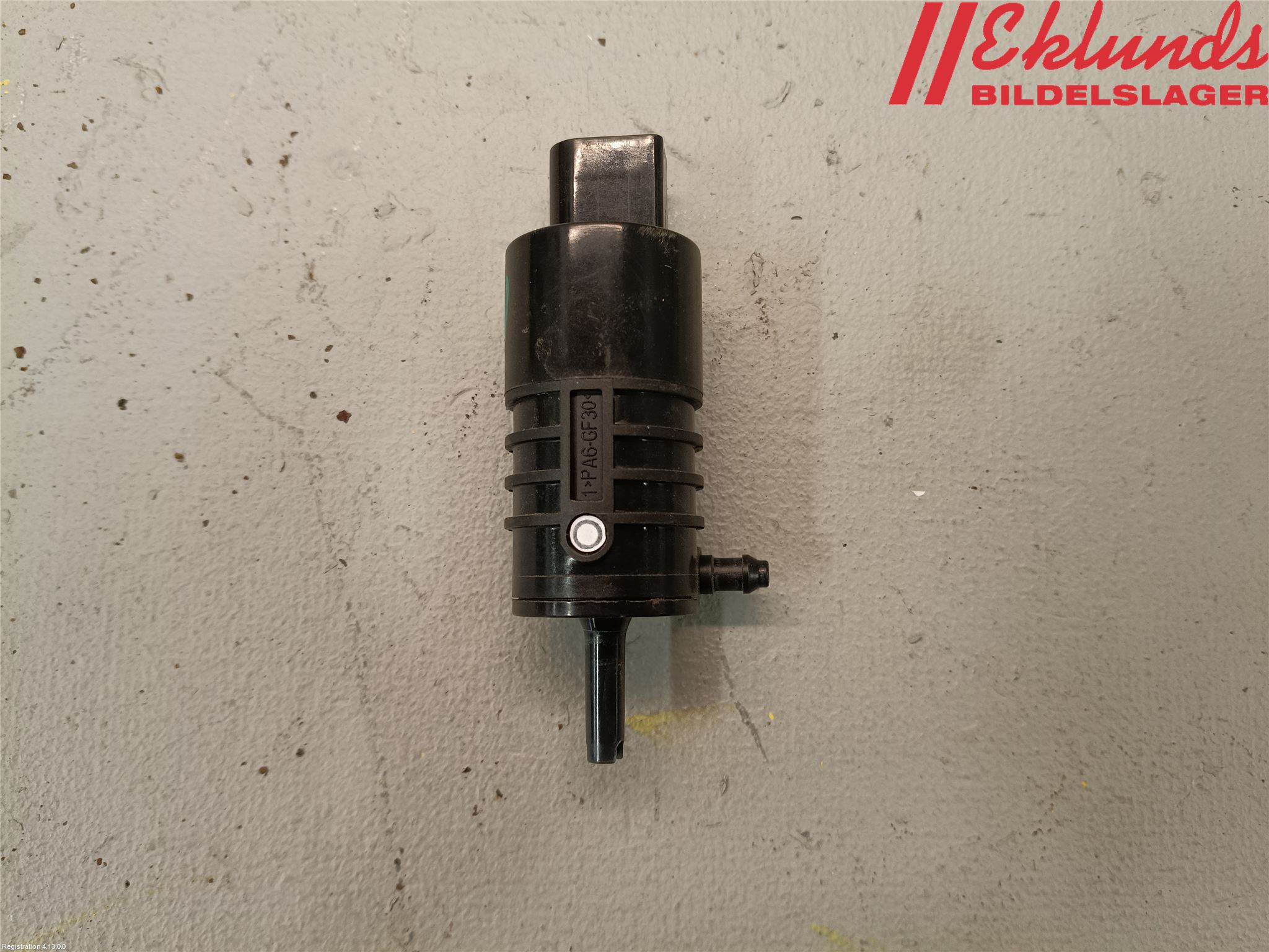 Tesla MODEL 3 17- Spolarpump Vindruta