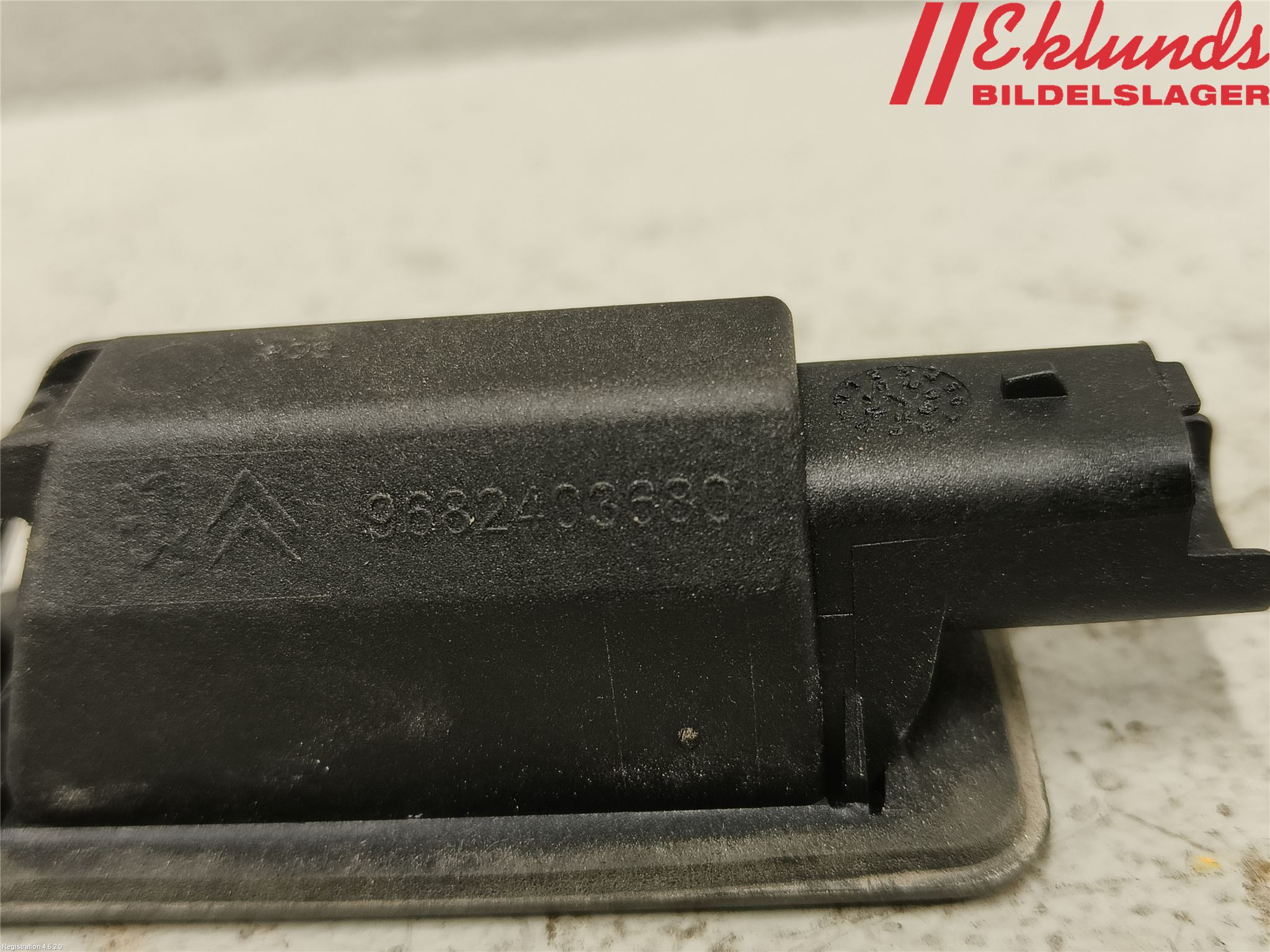 Peugeot 3008 17-24 Skylt Belysning