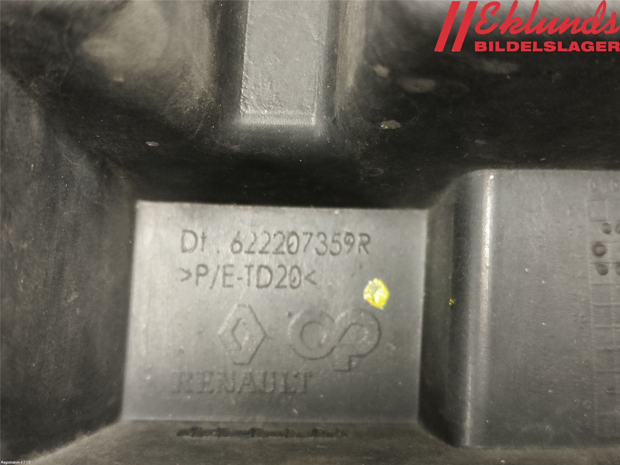 Renault SCÉNIC III / GRAND SCÉNIC 09-16 Stötfångarfäste Fram Hö