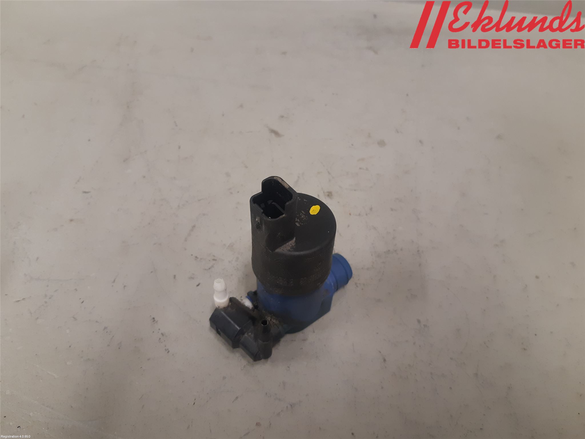 Renault CLIO III  09-12 Spolarpump Vindruta