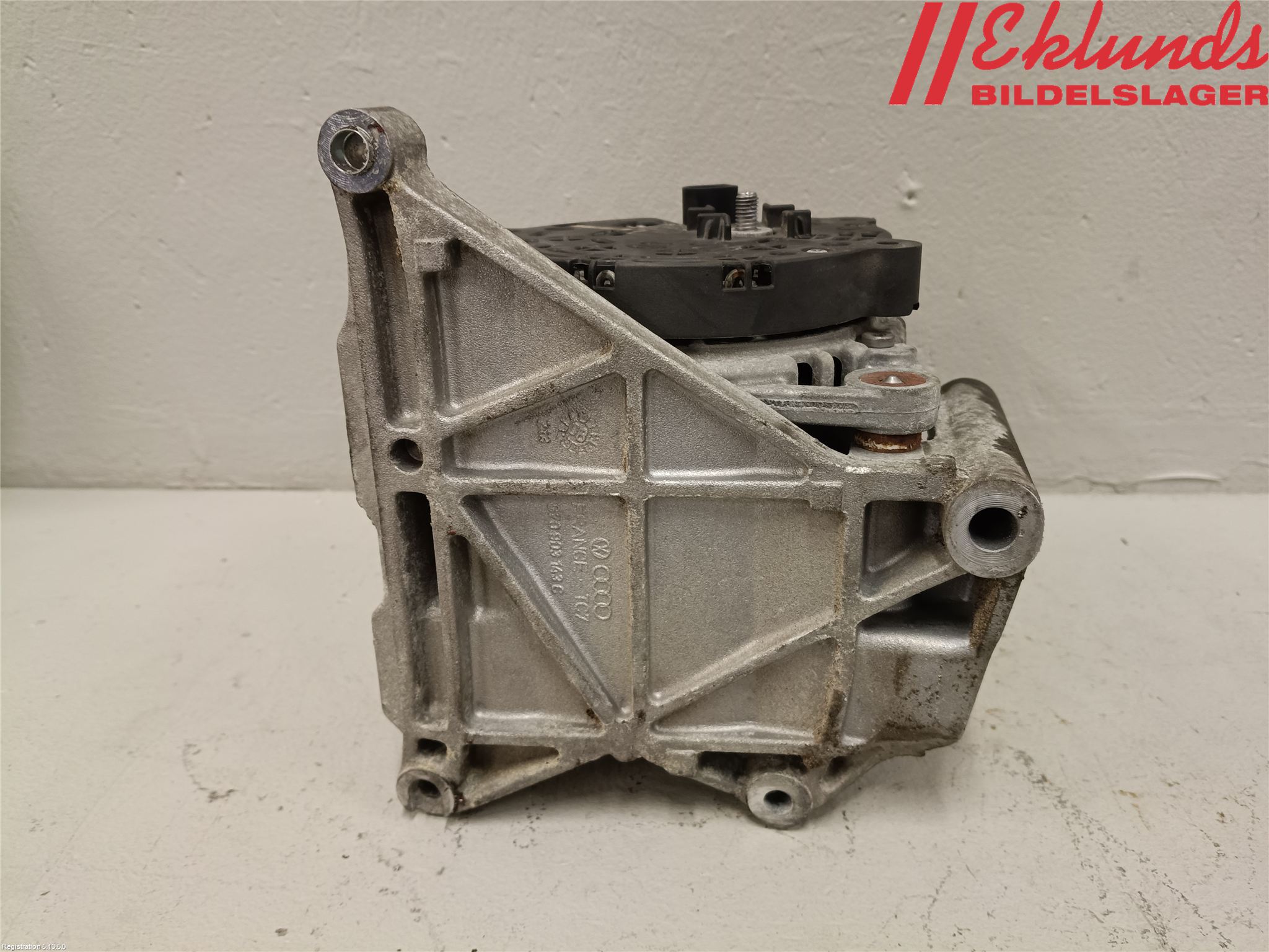 Volkswagen VW TRANSP/CARAVELLE (T5) 04-15 Generator