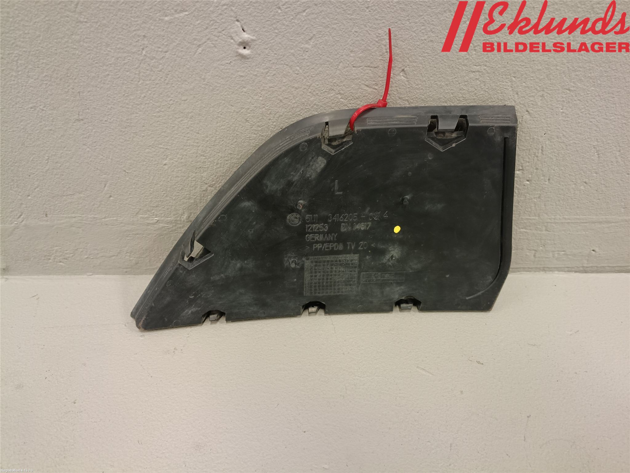 BMW X3 E83     03-10 Stöt Utfyllnad-List-Grill