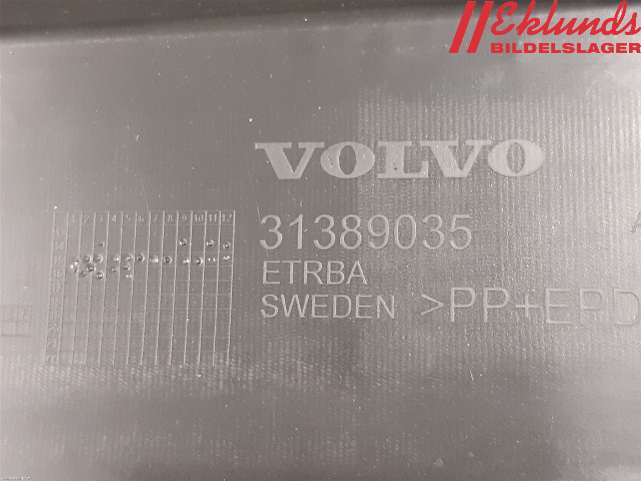 Volvo XC90/RECHARGE 16- Inredning Bakluckeklädsel