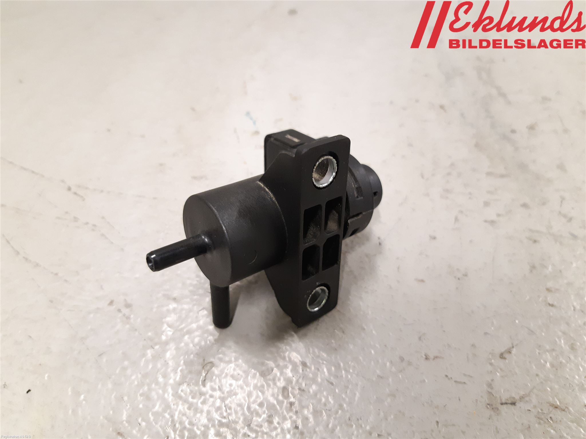 Dacia DUSTER 10-17 Vakuumventil