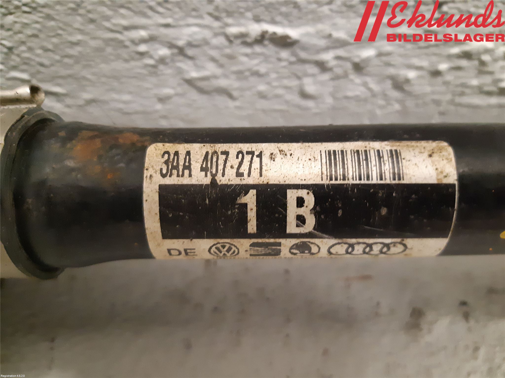 Volkswagen VW CADDY 11-15 Drivaxel Fram Vänster