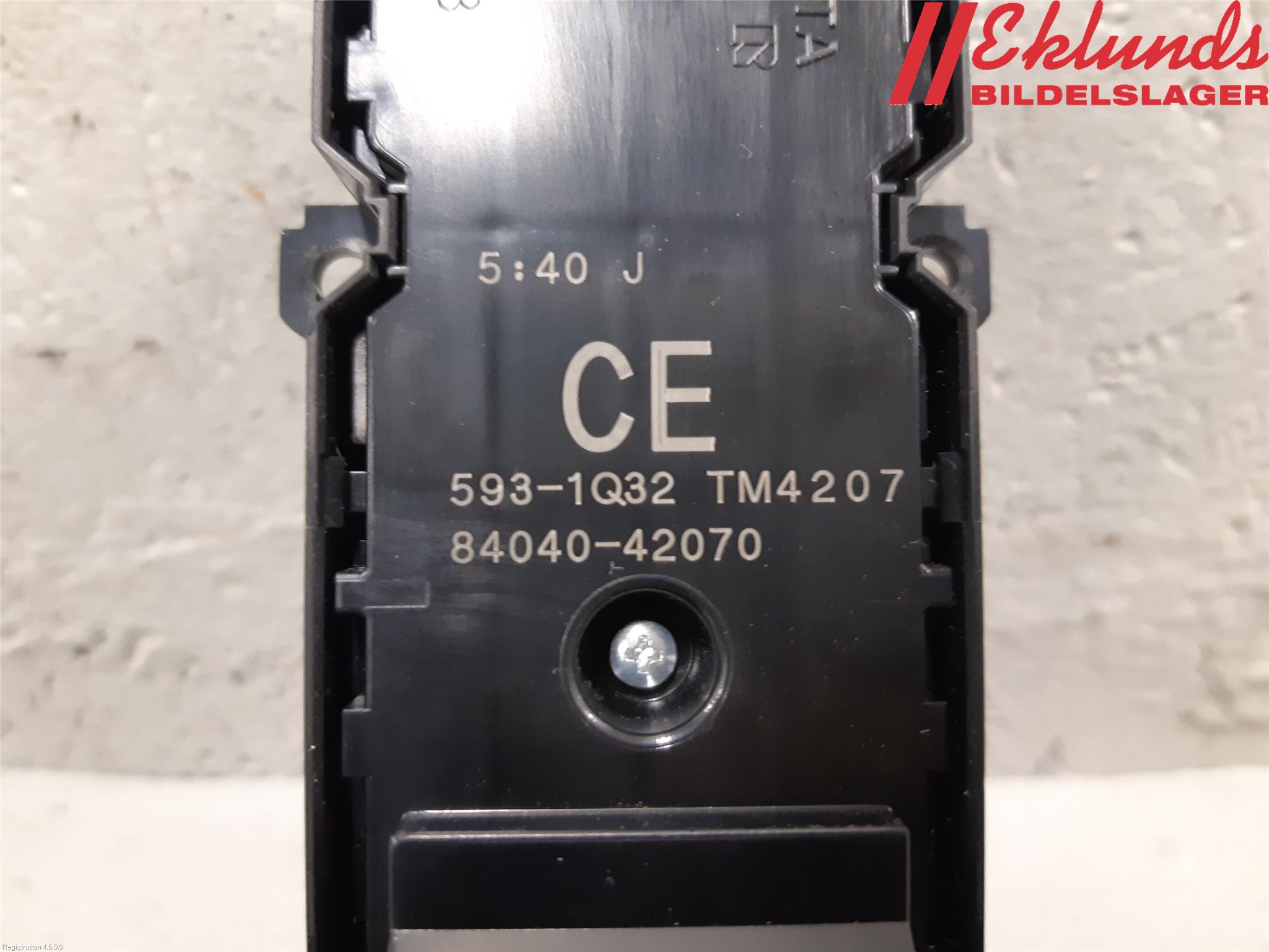 Toyota bZ4X EA10 22- Strömställare Elhiss