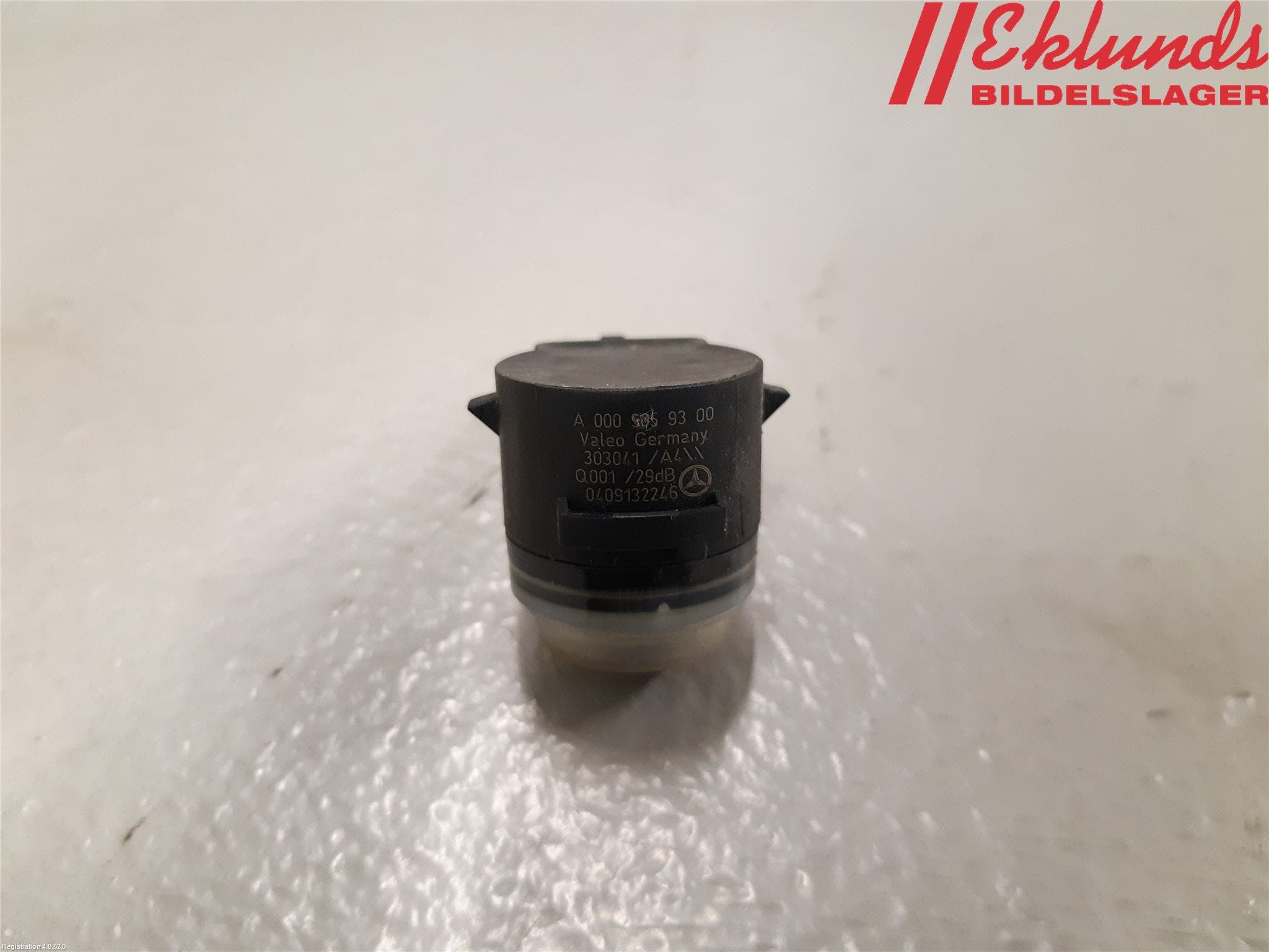 Mercedes-Benz MB E-KLASS (W212) 09-16 Parkeringshjälp Frontsensor