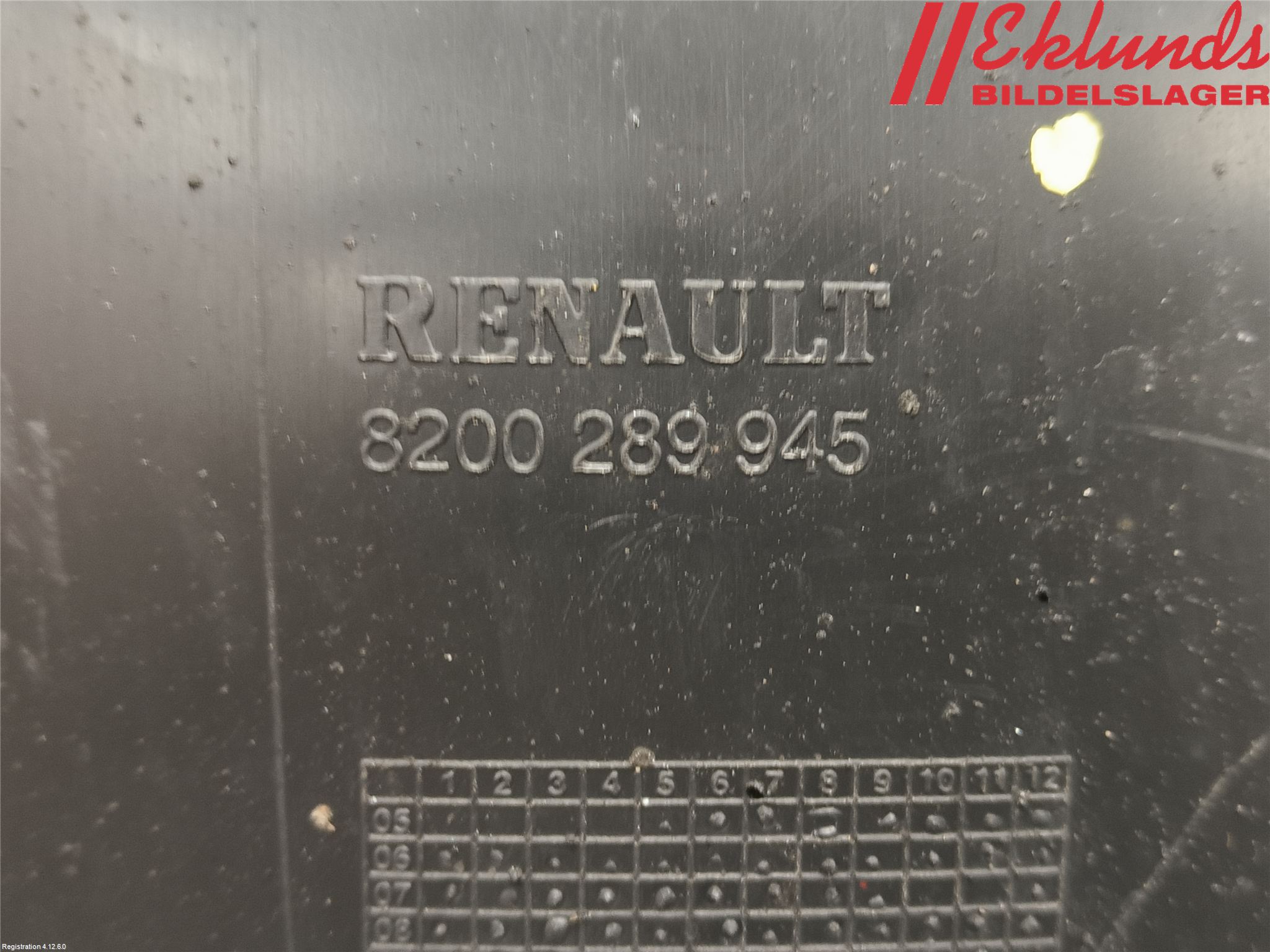 Renault CLIO III  09-12 Skärm Inner