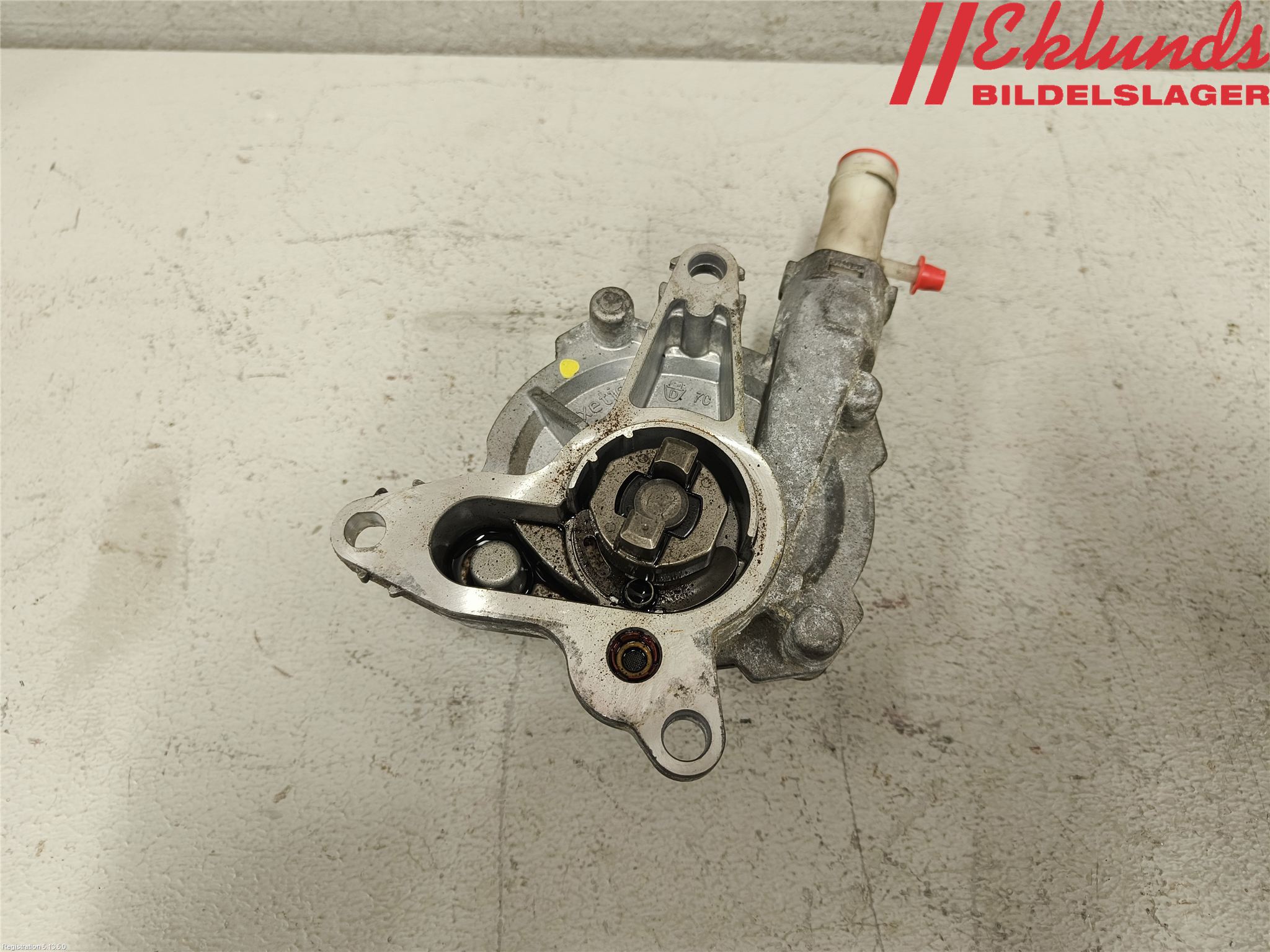 Nissan NV400 12-24 Vakuumpump