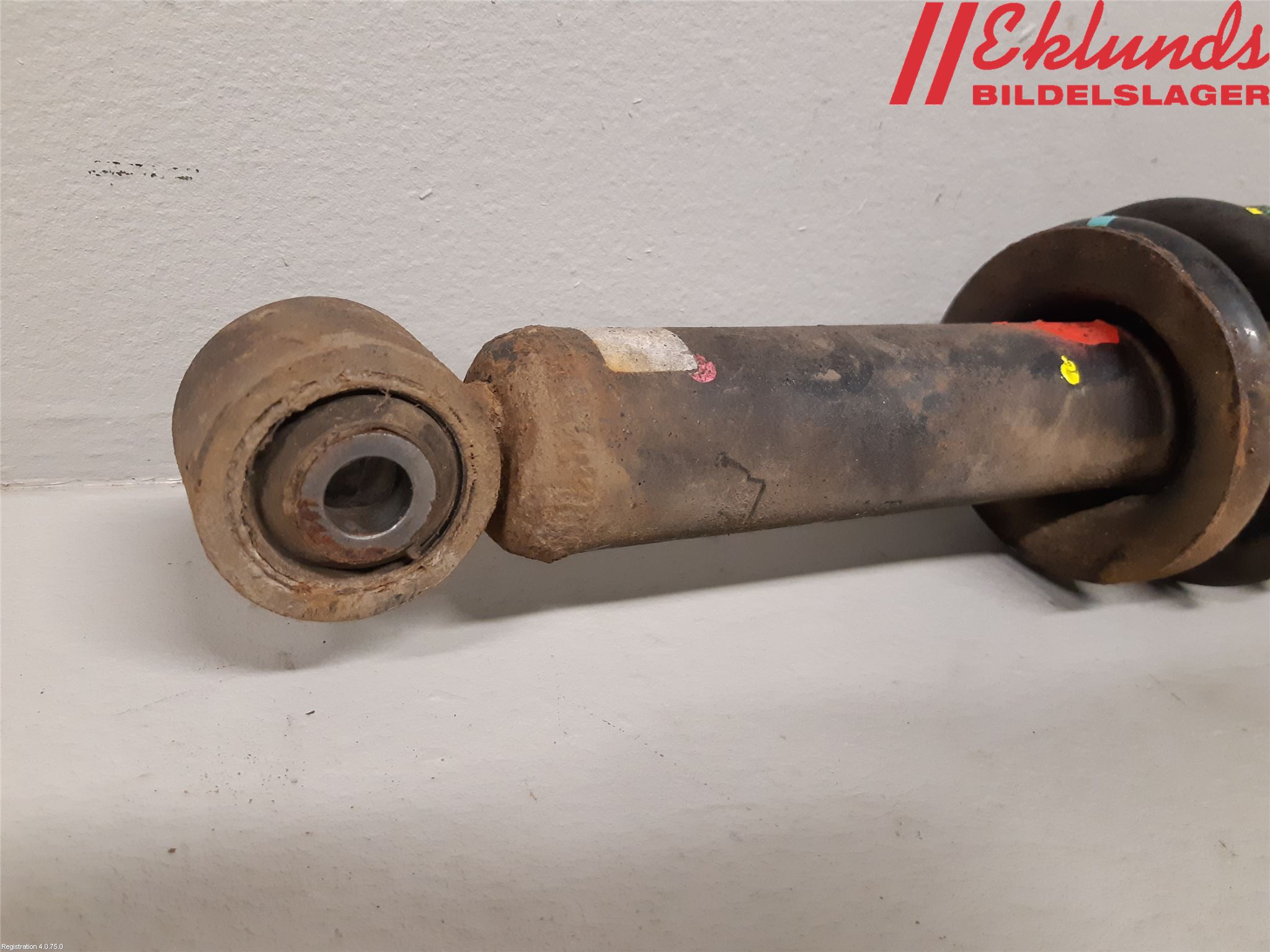 Isuzu D-MAX Fjäderben Fram Vänster