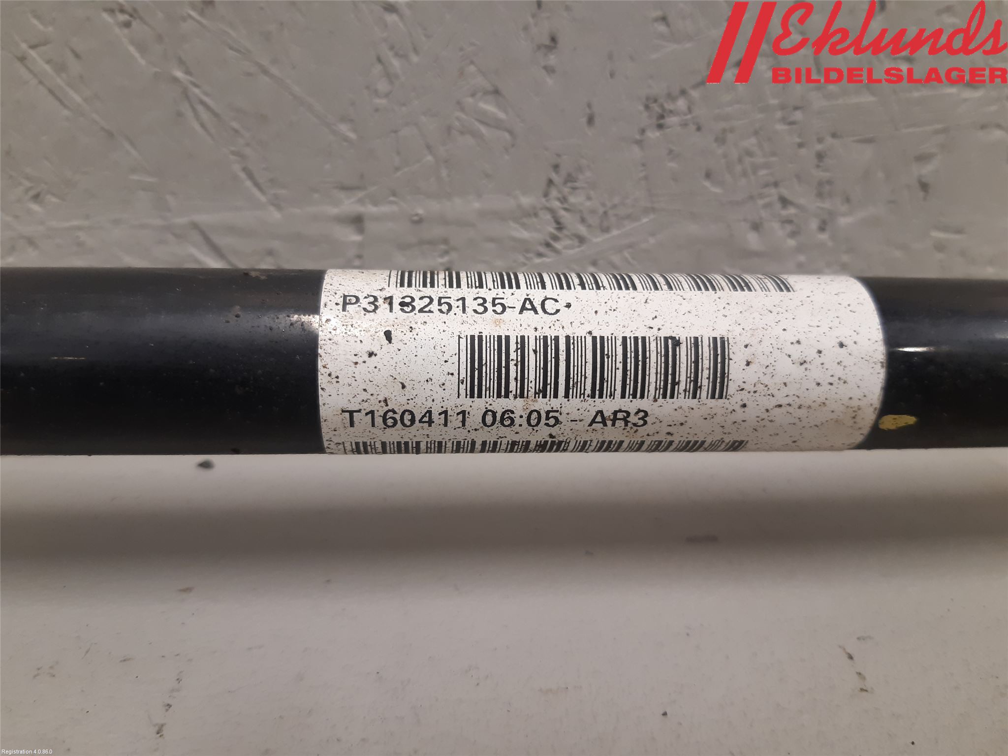 Volvo V60 CROSS COUNTRY 16-18 Drivaxel Bak Vänster