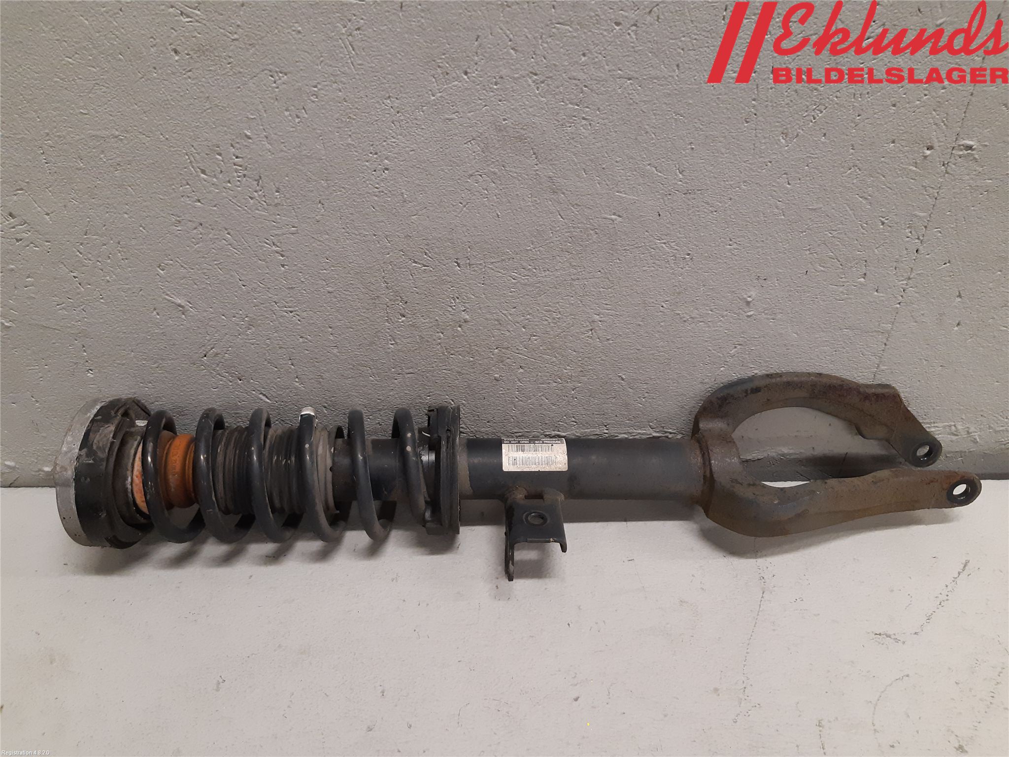 BMW 5 F10/F11/F18 09-17 Fjäderben Fram Höger