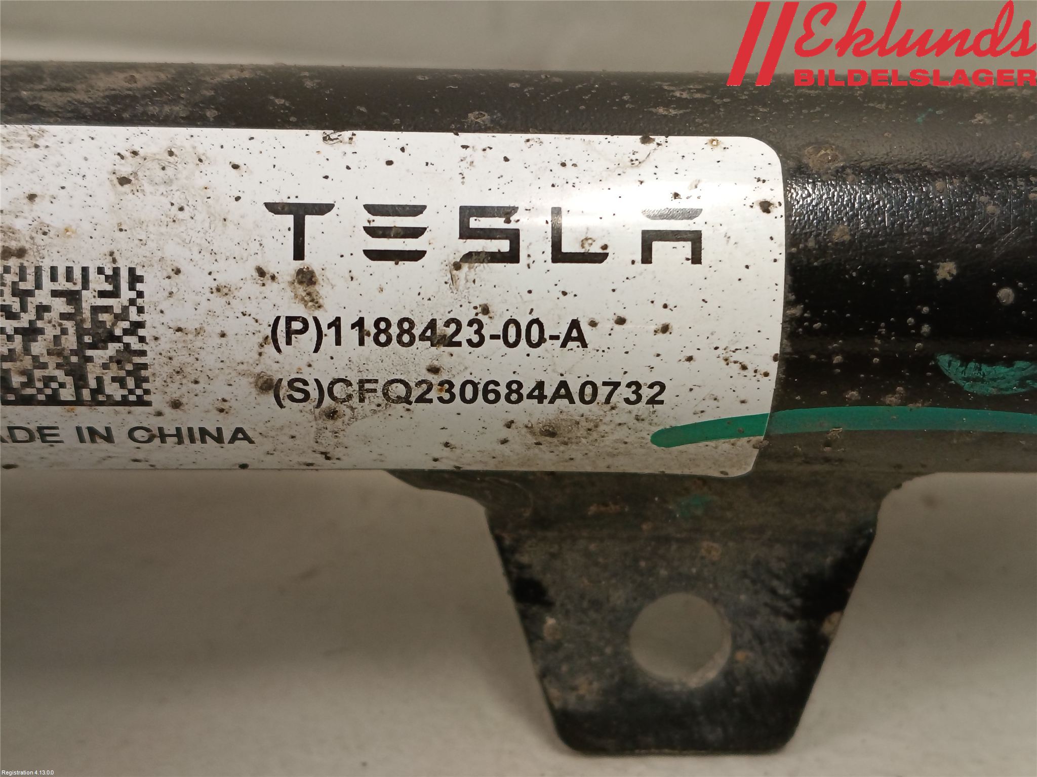 Tesla MODEL 3 17- Bärarm Bak Höger