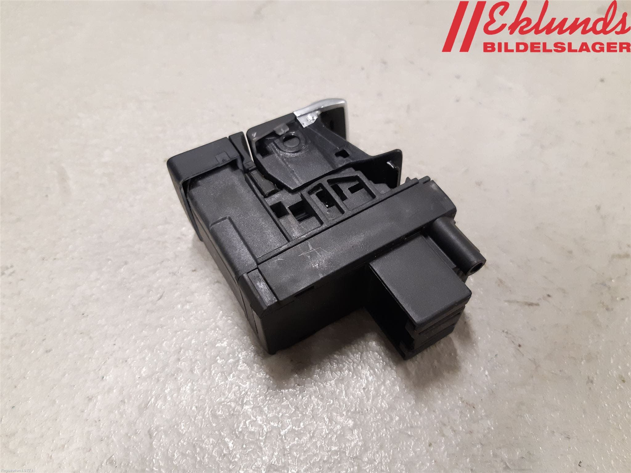 Audi A4/S4 08-11 Strömställare Parkeringsbroms