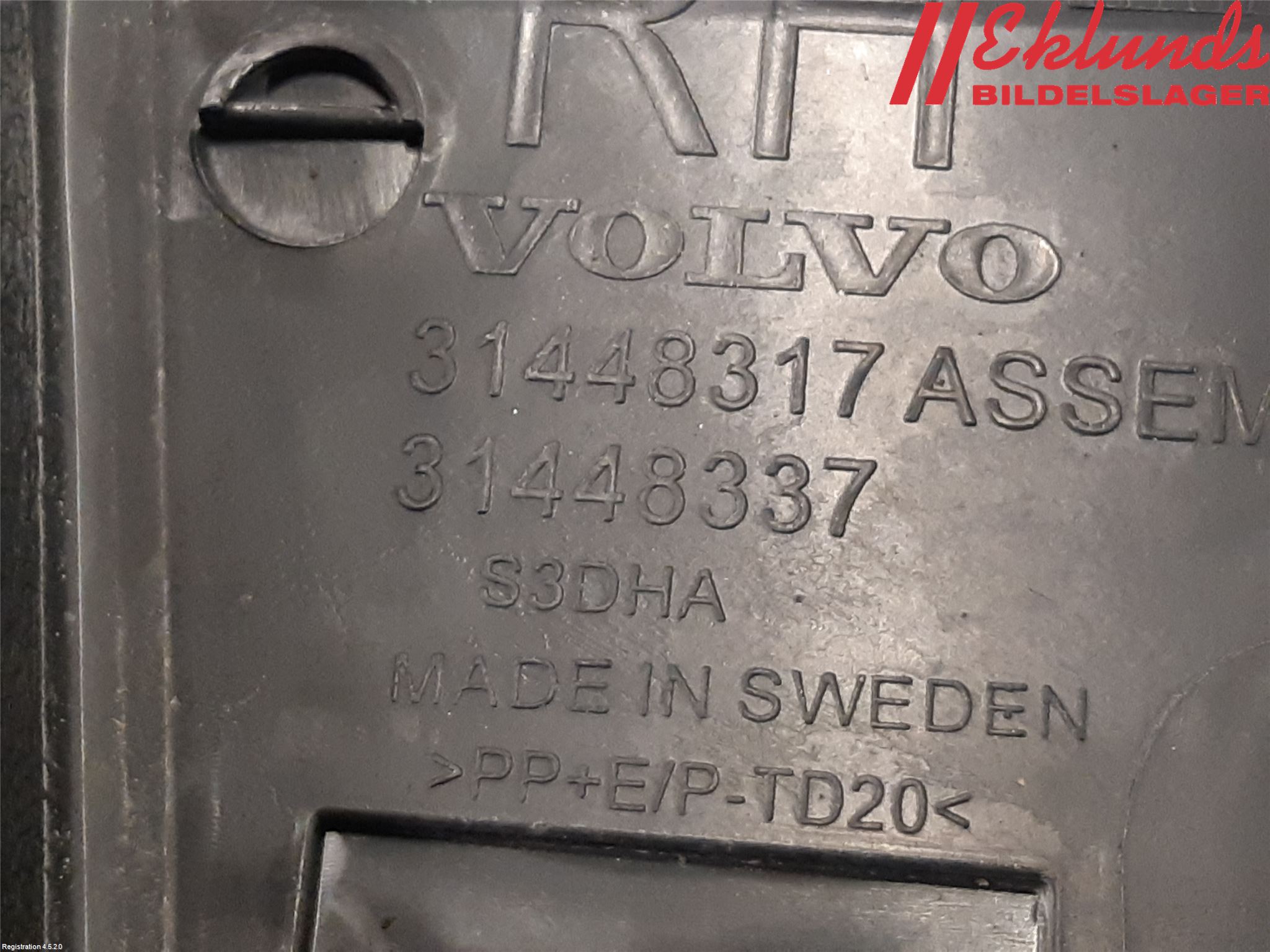 Volvo XC40/RECHARGE 18- Dörr Dekorlist Fram Hö