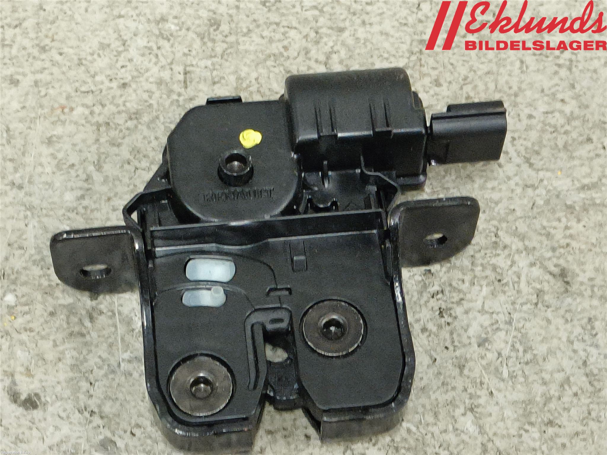 Renault CAPTUR 13-19 Låskista Baklucka