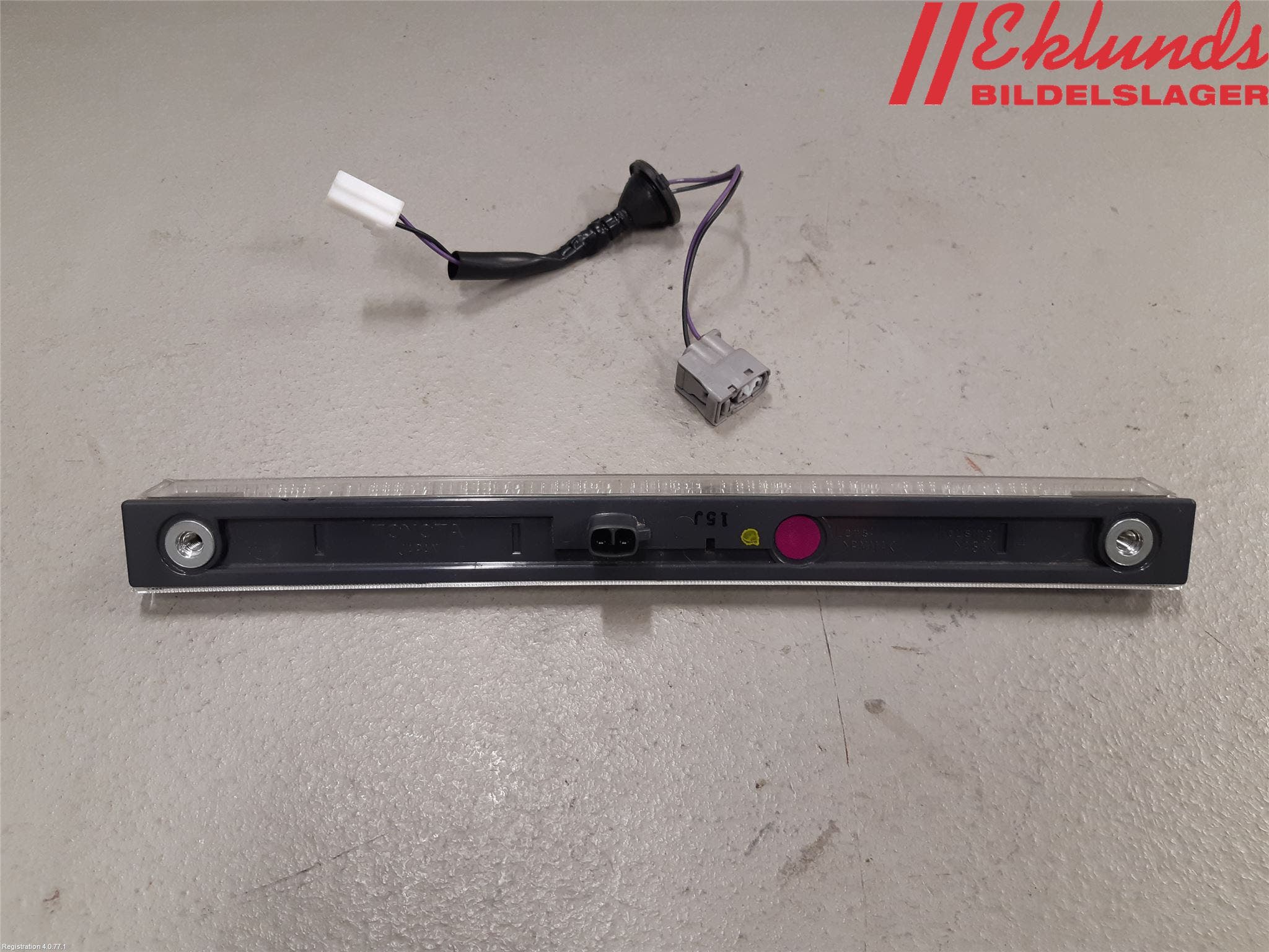 Toyota RAV4 19- Bromsljus Bakruta