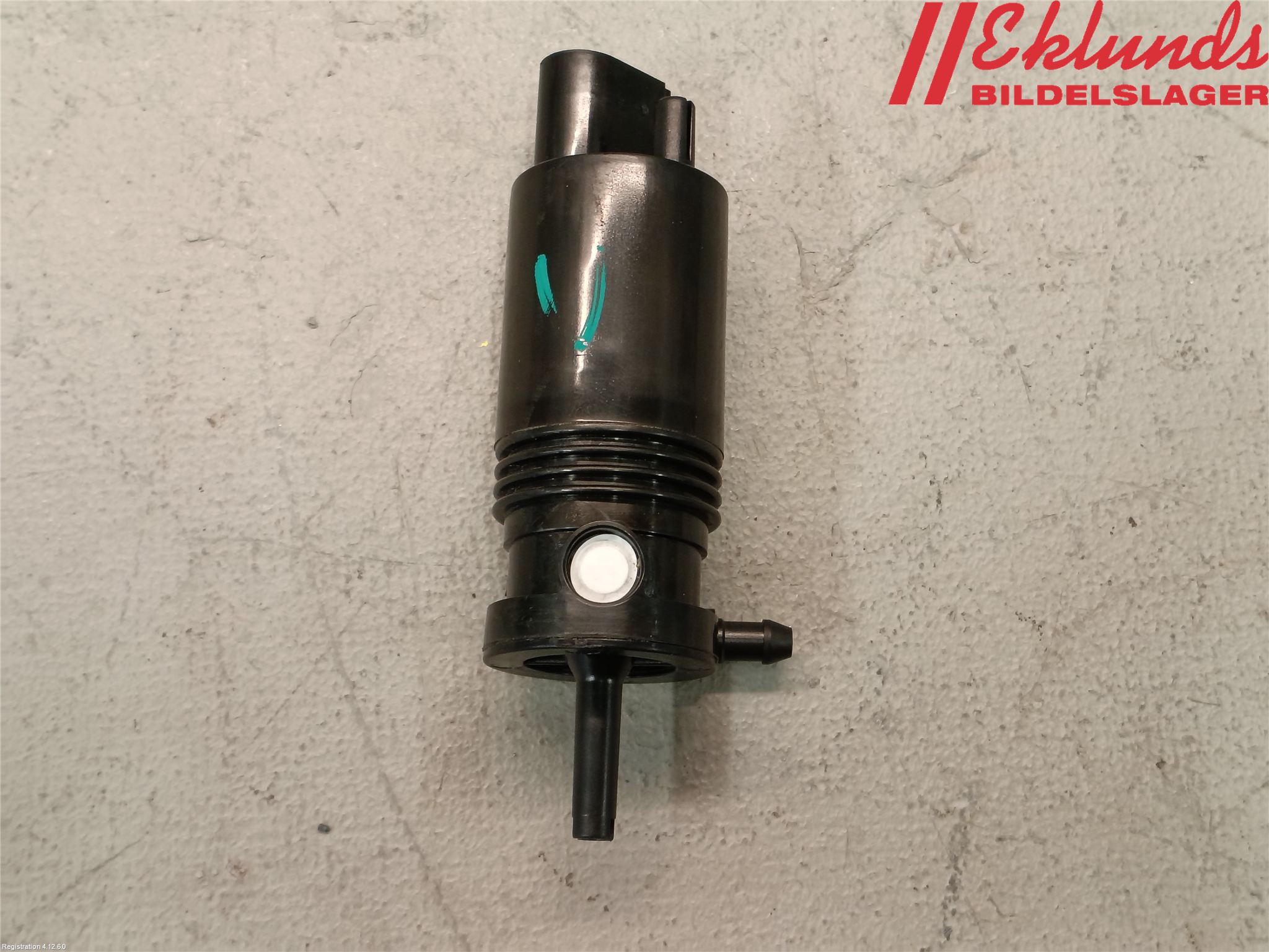 Tesla MODEL 3 17- Spolarpump Vindruta