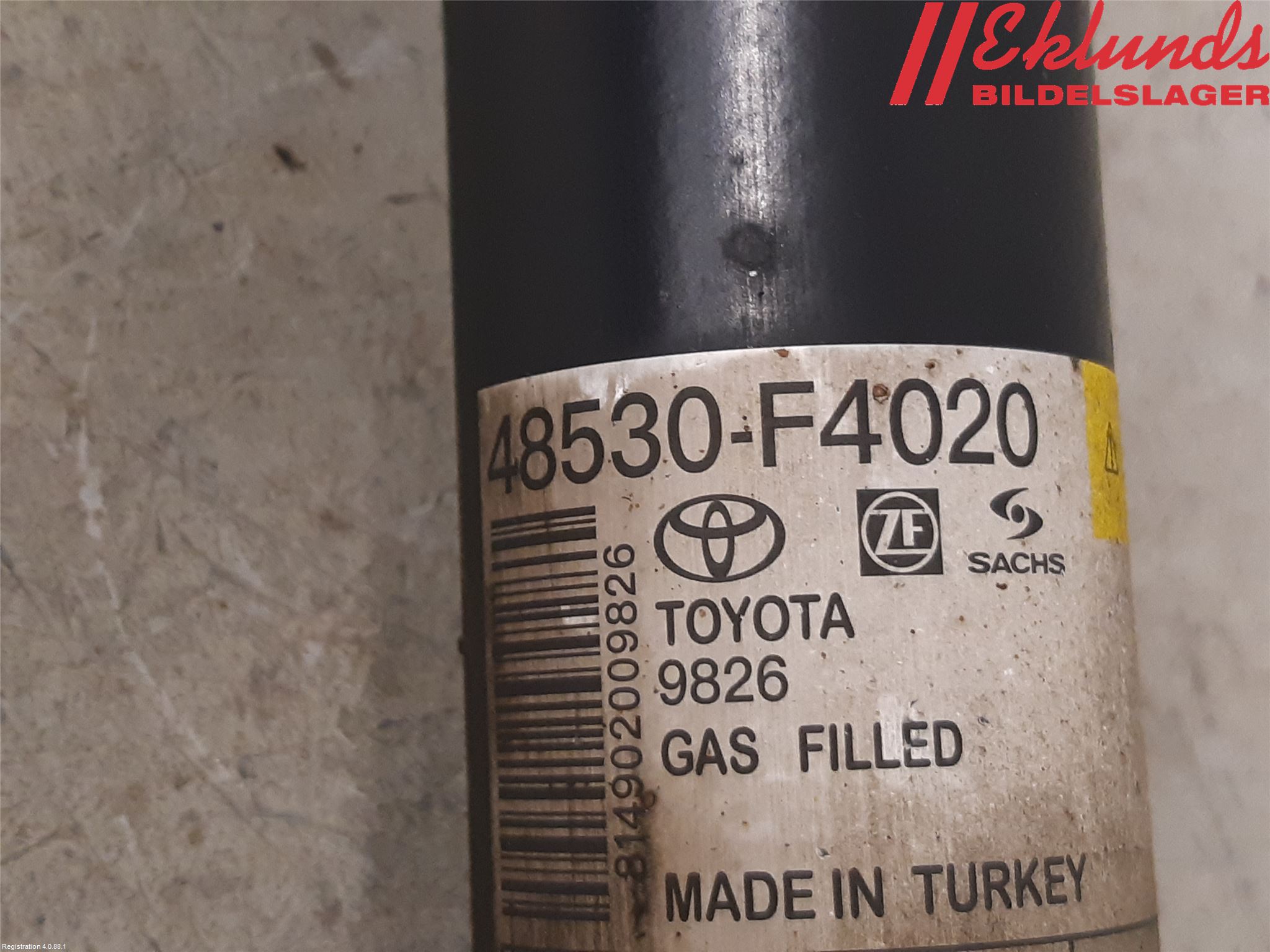 Toyota C-HR 16-23 Stötdämpare Bak