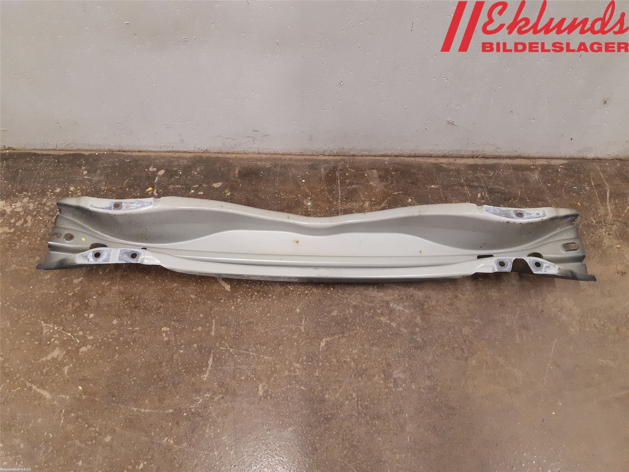 Volvo V70 14-16 Stötfångarbalk Bak