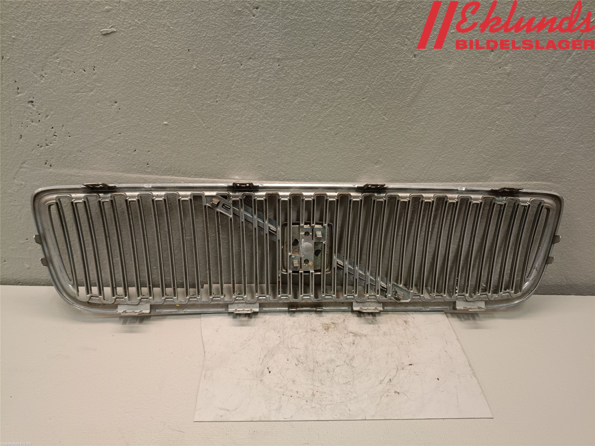 Volvo V70 05-08 Grill Komp