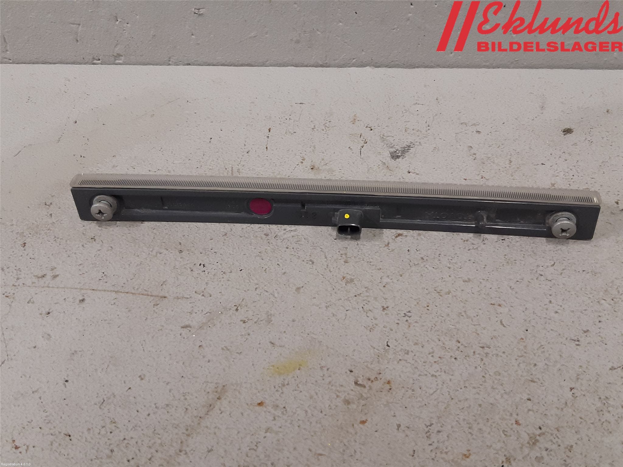 Toyota RAV4 13-18 Bromsljus Bakruta