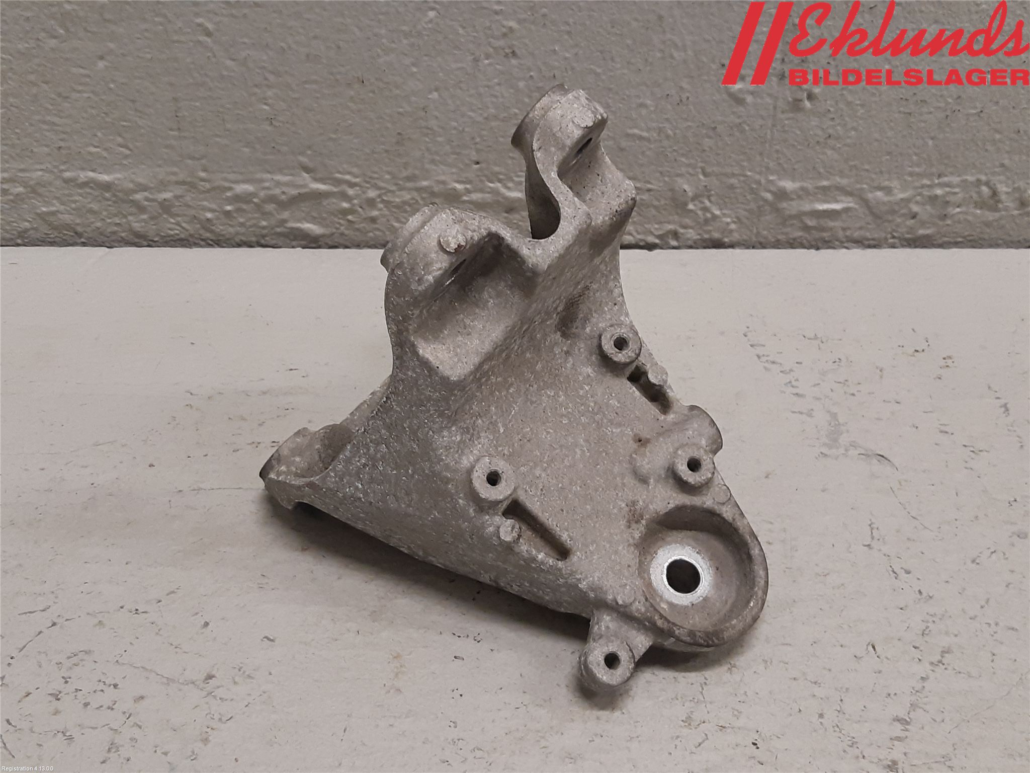 BMW 3 F30/F31/F80 12-19 Motorfäste
