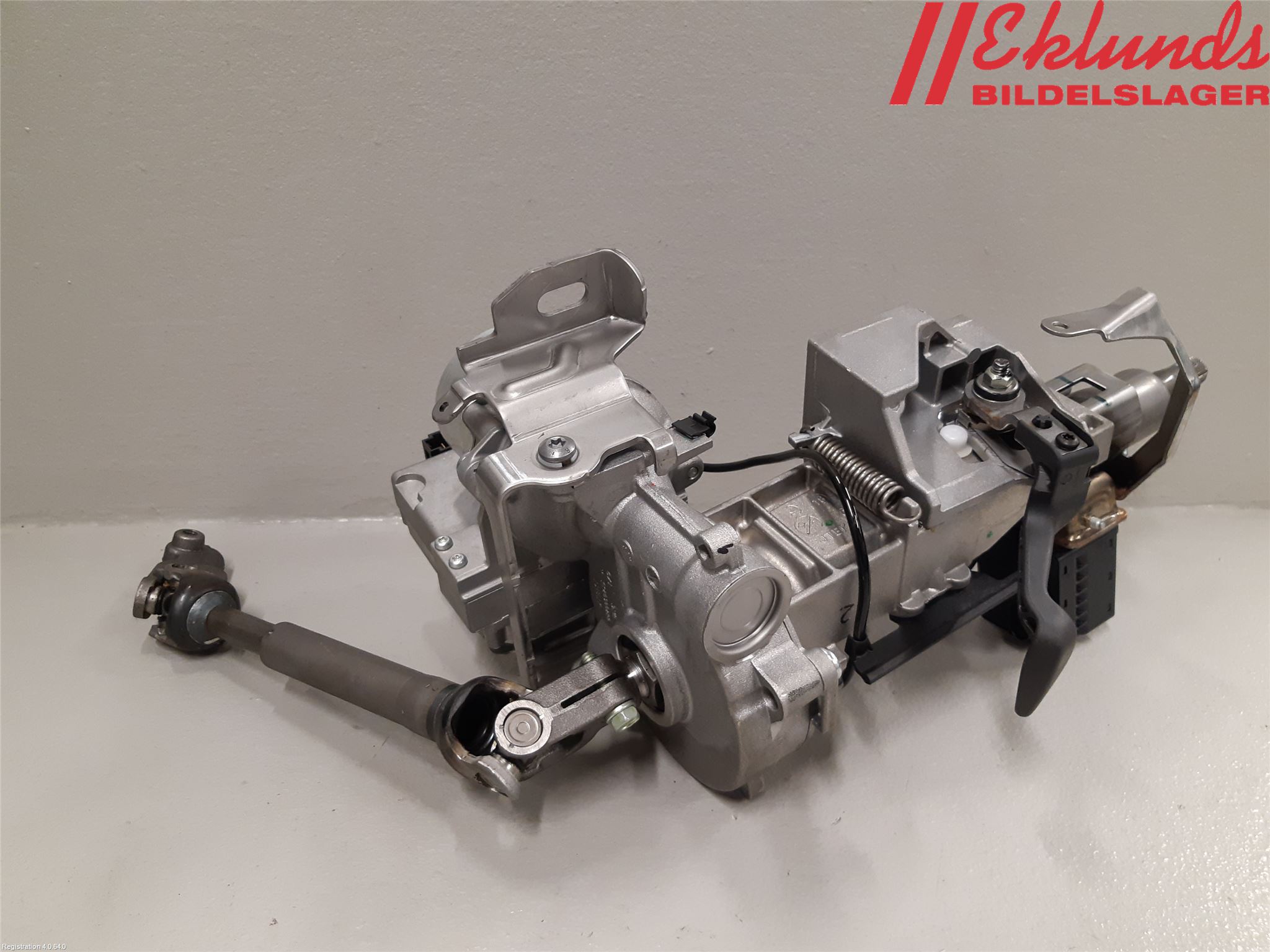 Renault CLIO IV 16-19 Rattaxelagg Med Inb Servo